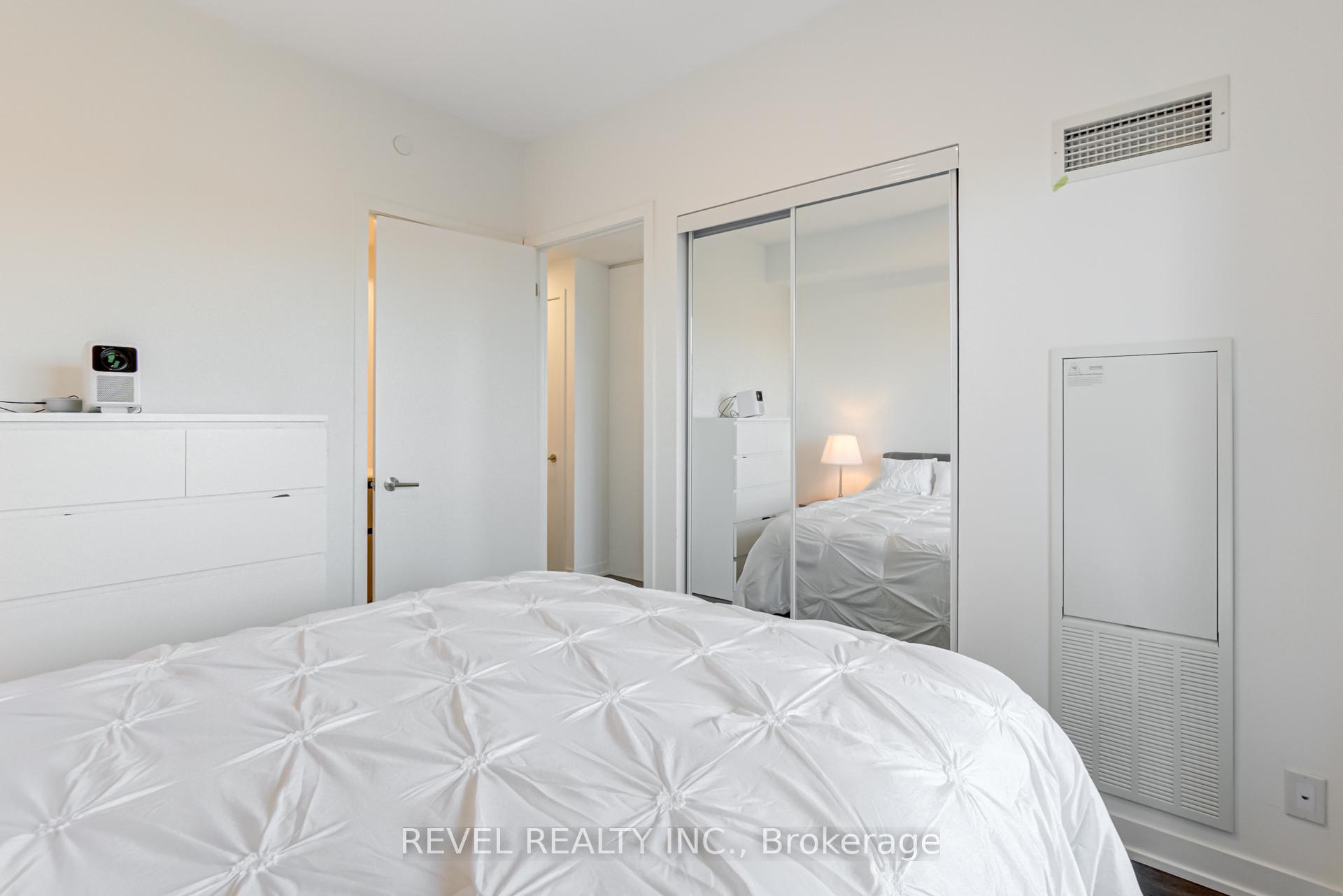 Photo 17 of Unit 404, 7950 Bathurst Street, Vaughan, Beverley Glen — HOMEH
