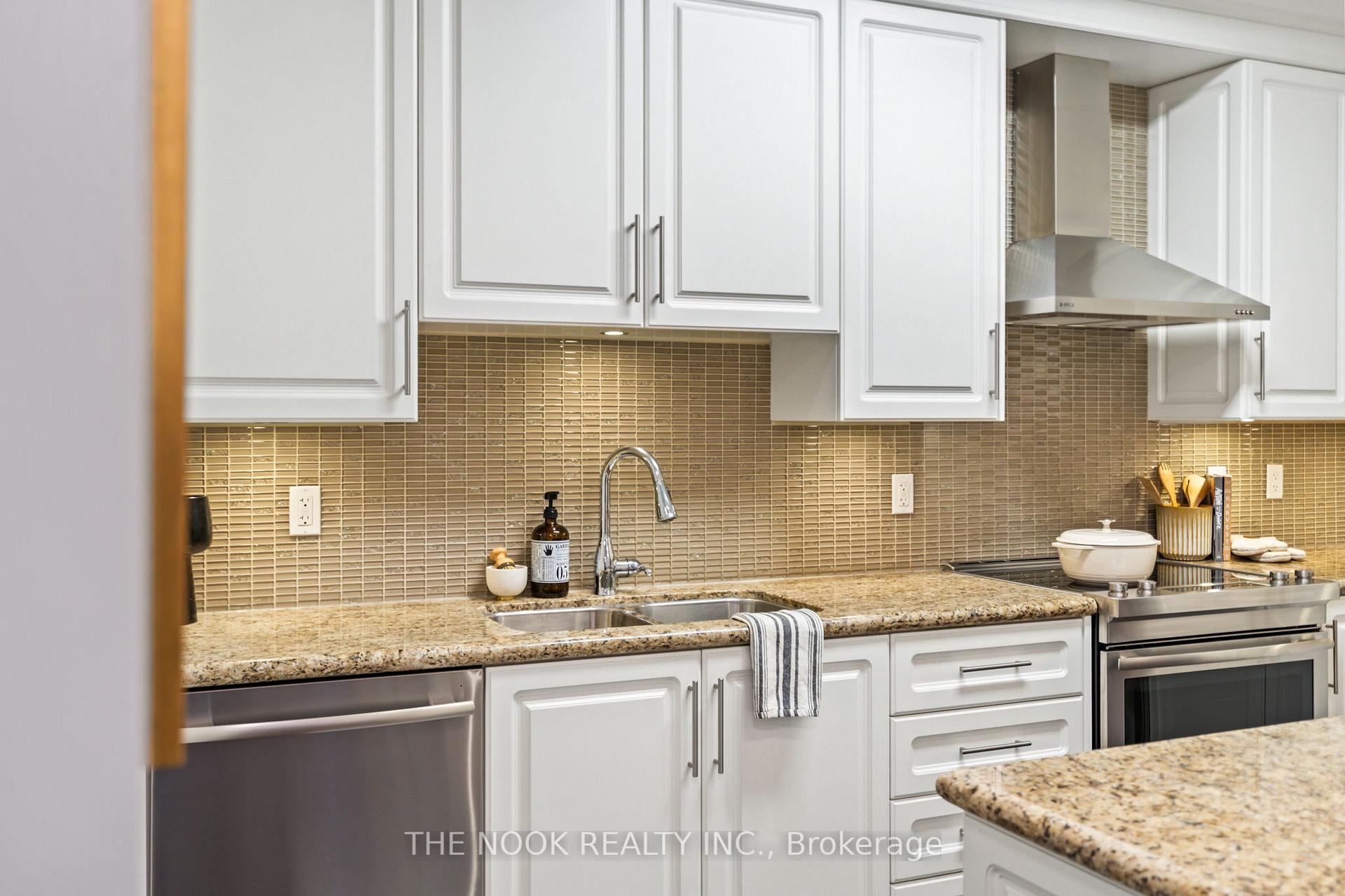 Photo 19 of Unit 213, 9909 Pine Valley Drive, Vaughan, Vellore Village — HOMEH
