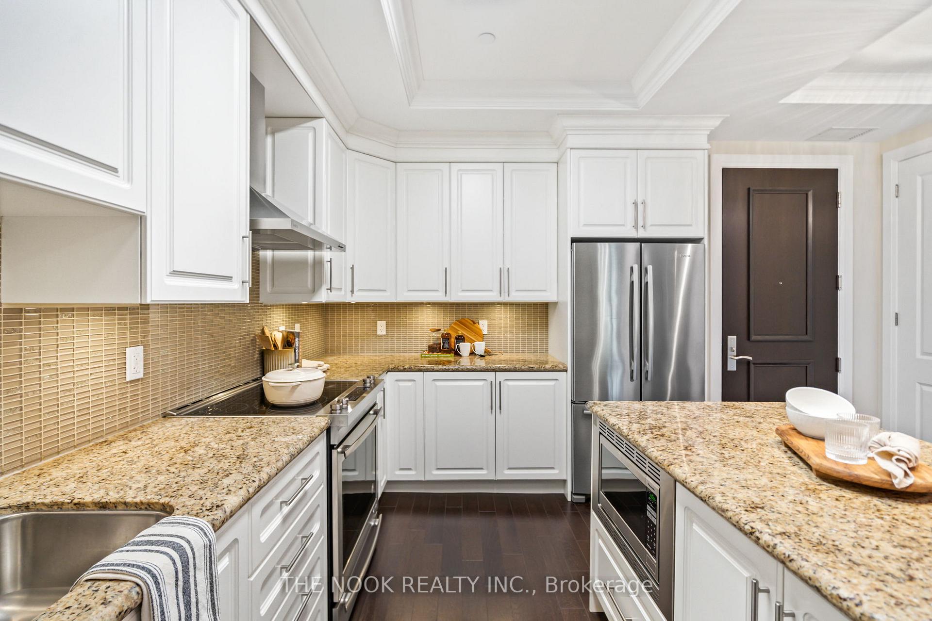 Photo 8 of Unit 213, 9909 Pine Valley Drive, Vaughan, Vellore Village — HOMEH