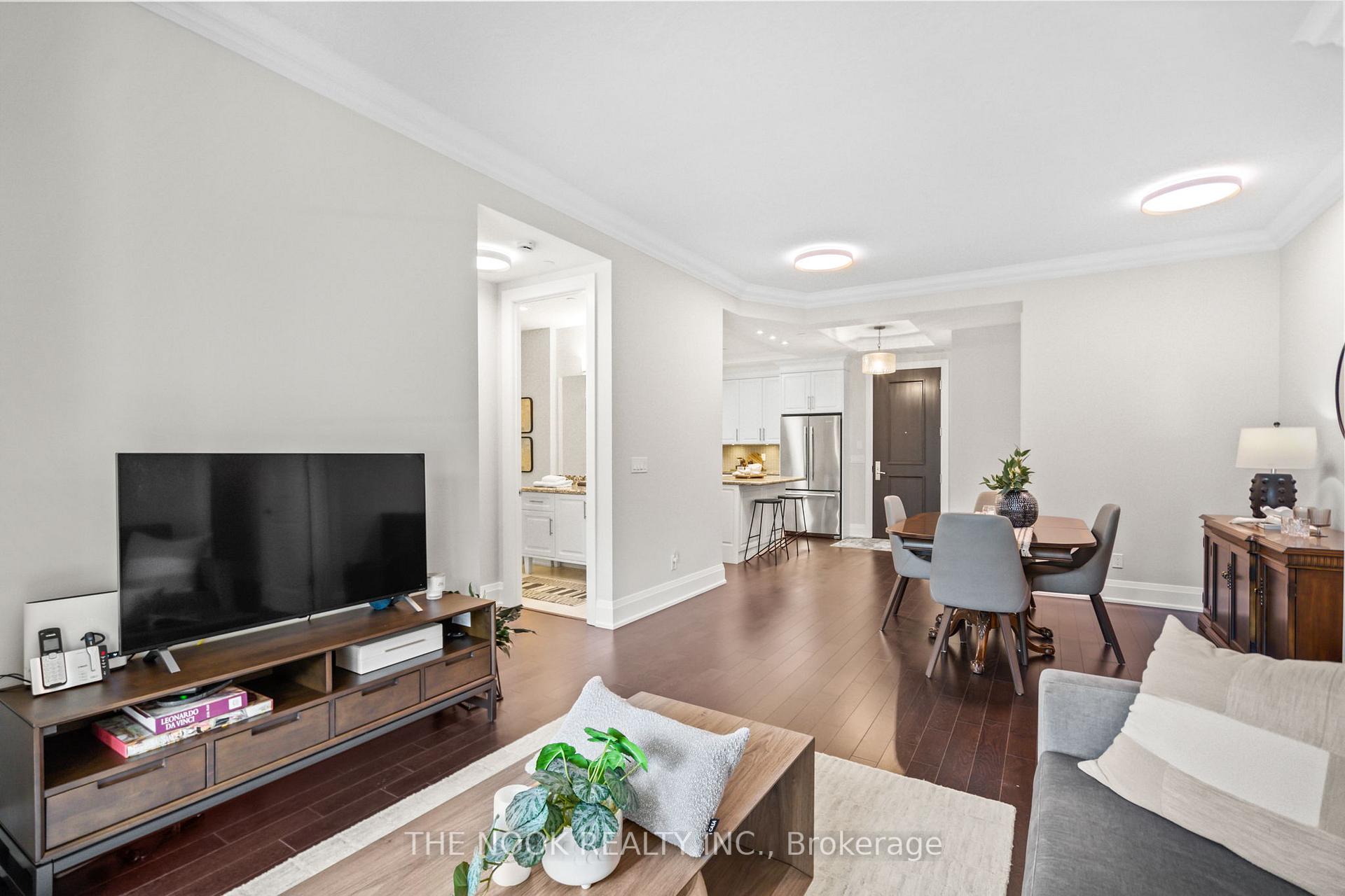 Photo 13 of Unit 213, 9909 Pine Valley Drive, Vaughan, Vellore Village — HOMEH