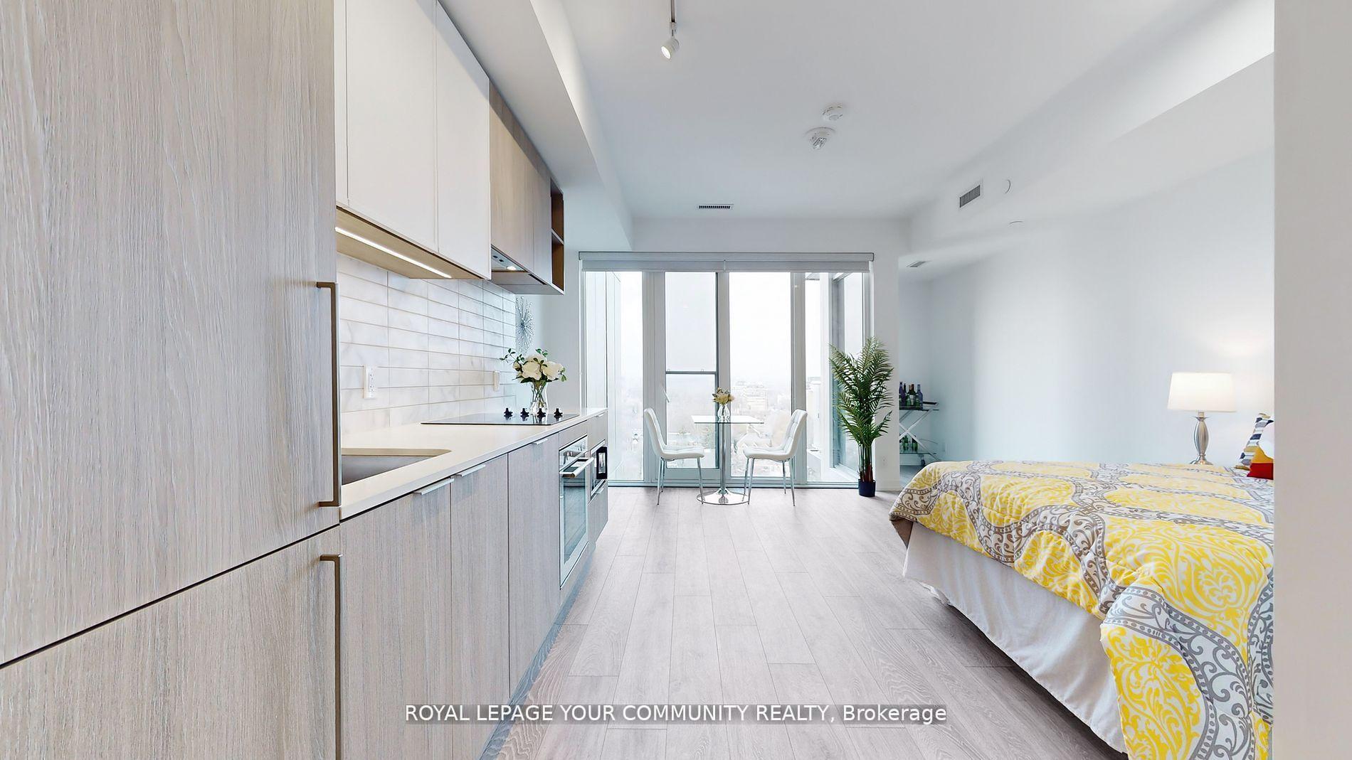 Photo 6 of Unit 1911, 2020 Bathurst Street, Toronto, Humewood-Cedarvale — HOMEH