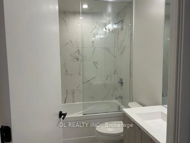 Photo 6 of Unit 5507, 8 Interchange Way, Vaughan, Vaughan Corporate Centre — HOMEH