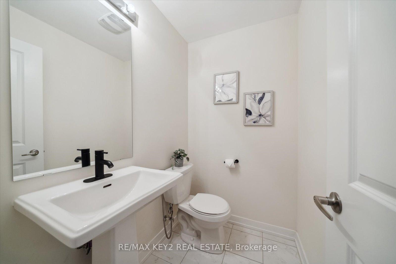 Photo 8 of Unit 313, 2550 Castlegate Crossing, Pickering, Duffin Heights — HOMEH