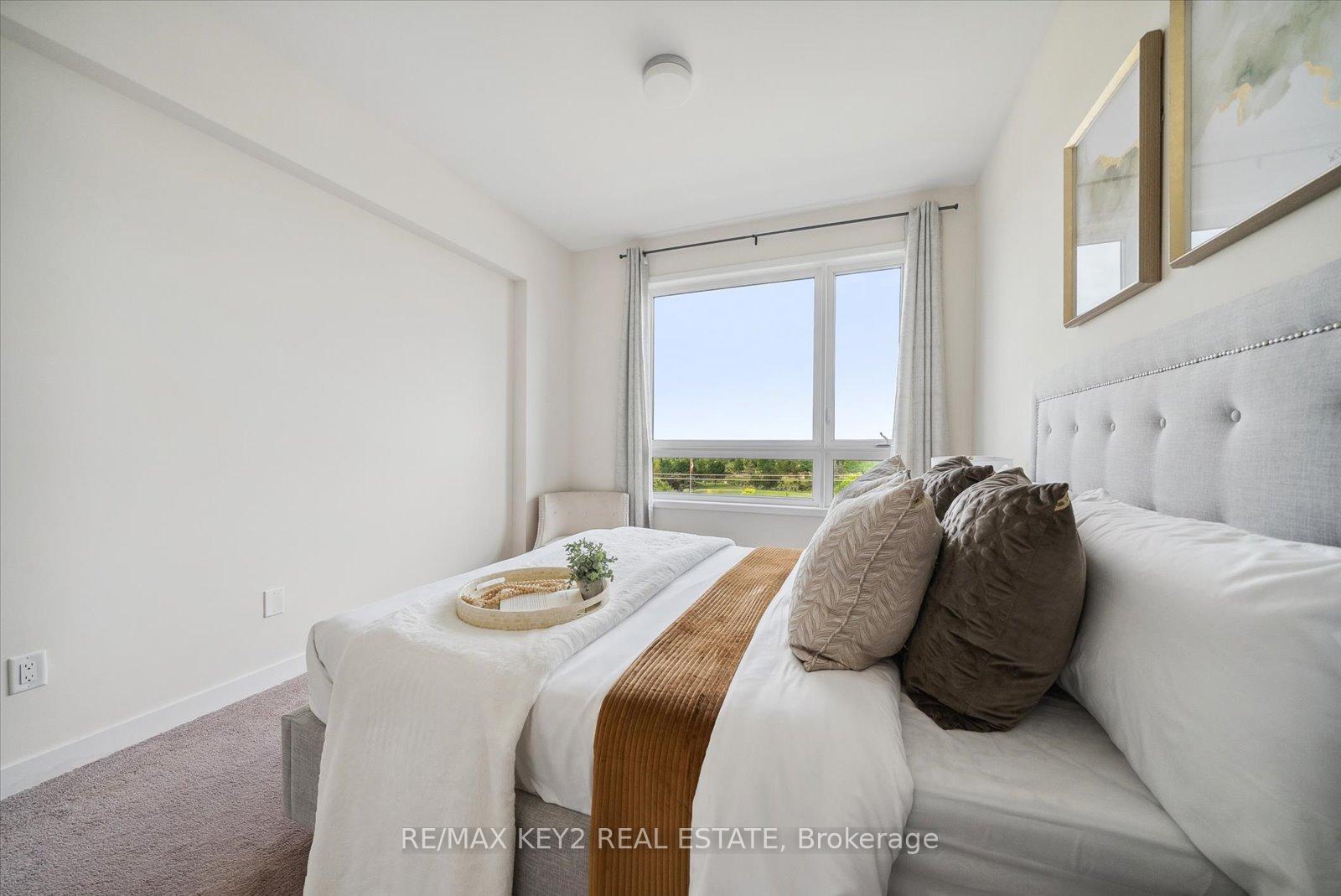 Photo 15 of Unit 313, 2550 Castlegate Crossing, Pickering, Duffin Heights — HOMEH