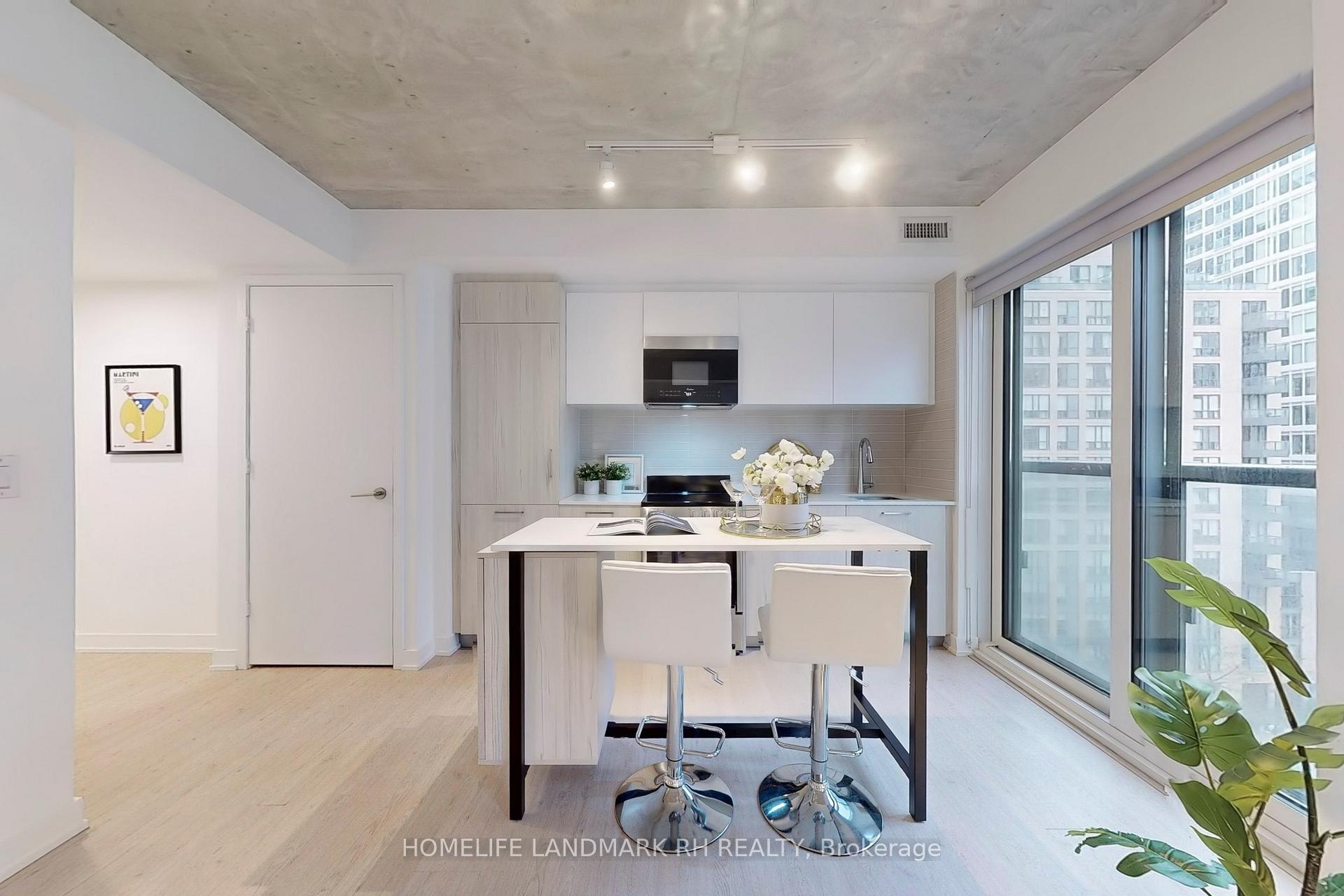 Photo 7 of Unit 706, 65 Mutual Street, Toronto, Church-Yonge Corridor — HOMEH