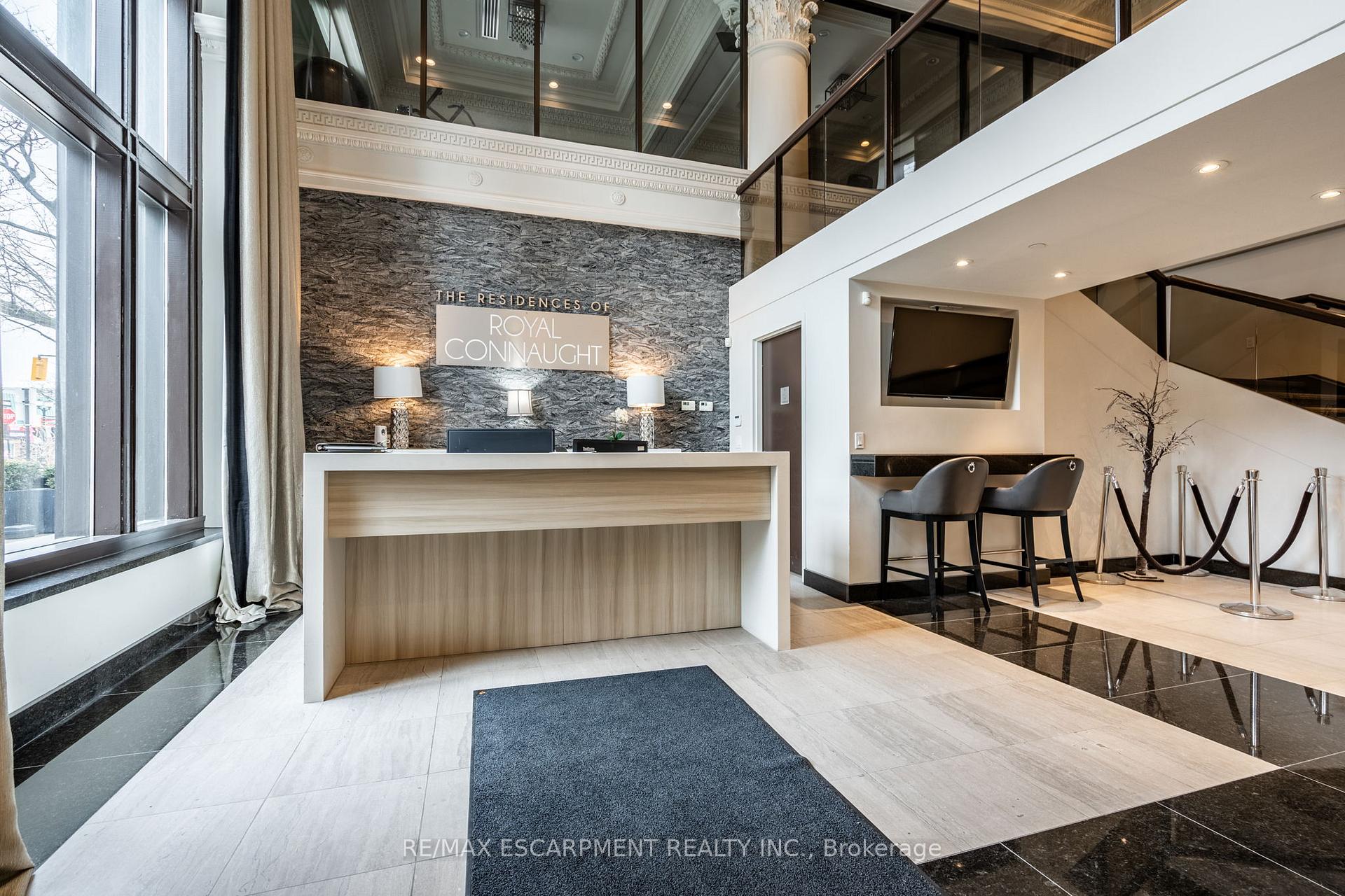 Photo 5 of Unit 820, 118 King Street E, Hamilton, Beasley — HOMEH