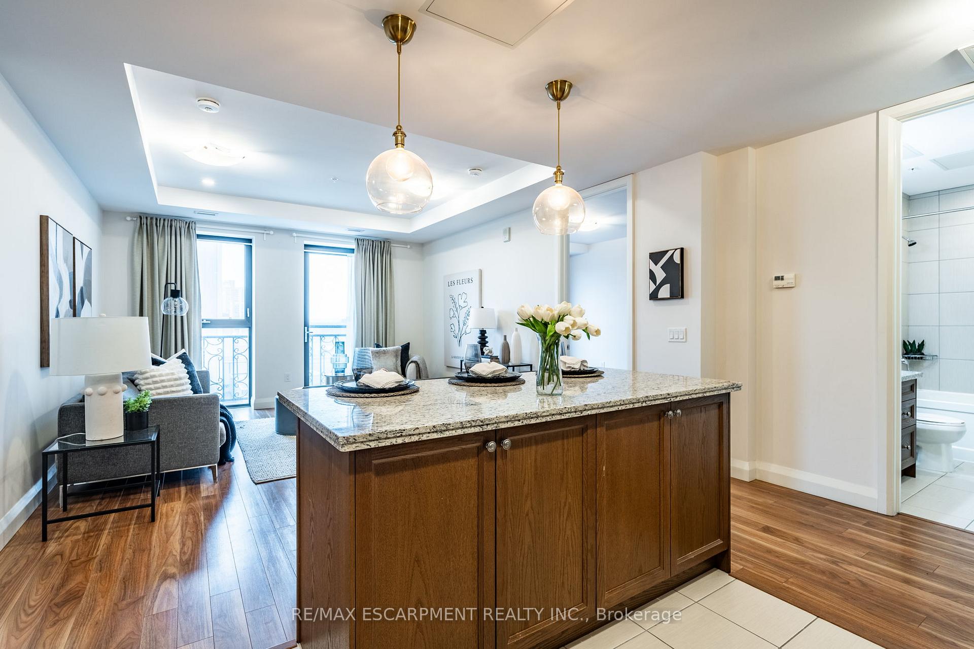 Photo 13 of Unit 820, 118 King Street E, Hamilton, Beasley — HOMEH