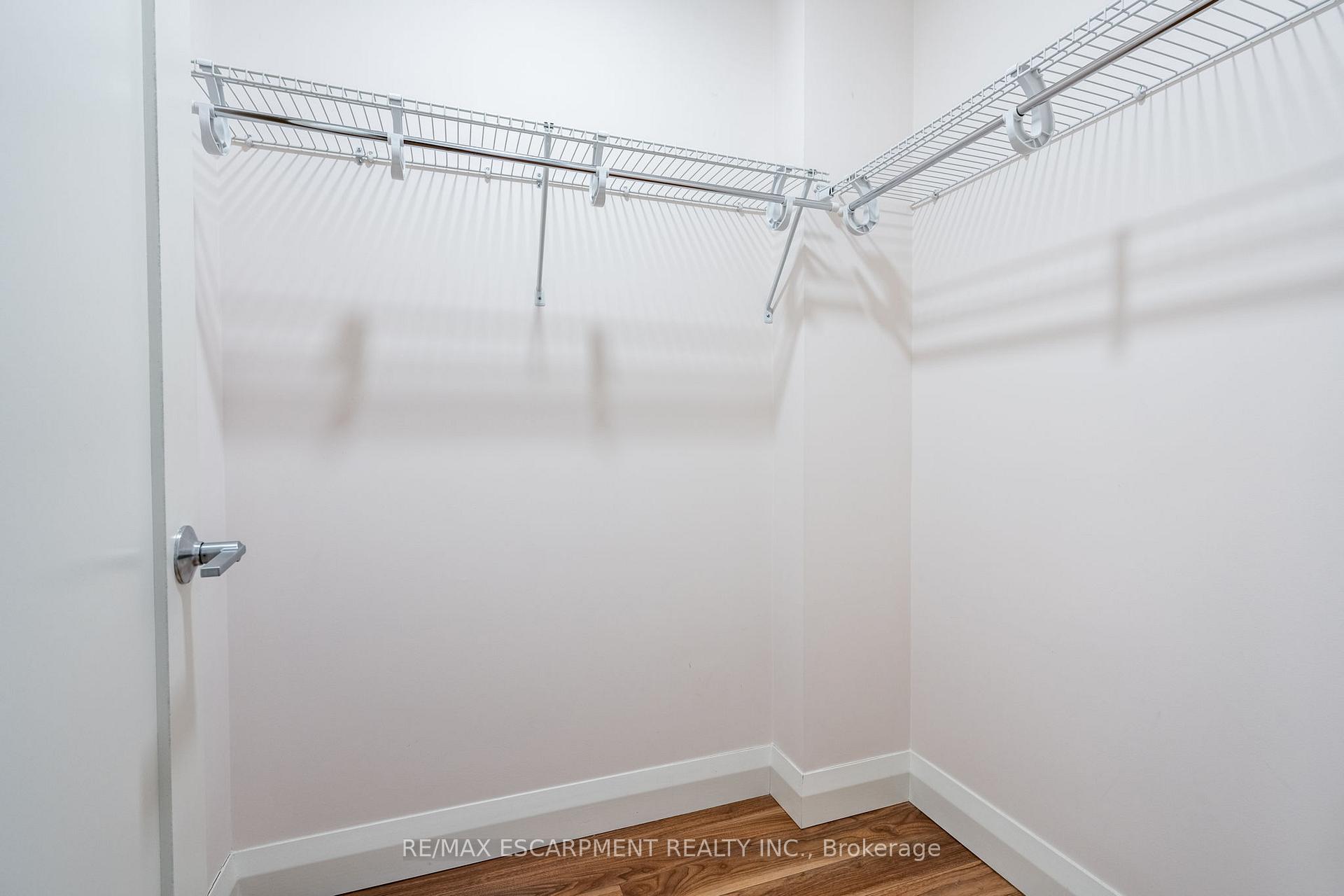 Photo 26 of Unit 820, 118 King Street E, Hamilton, Beasley — HOMEH