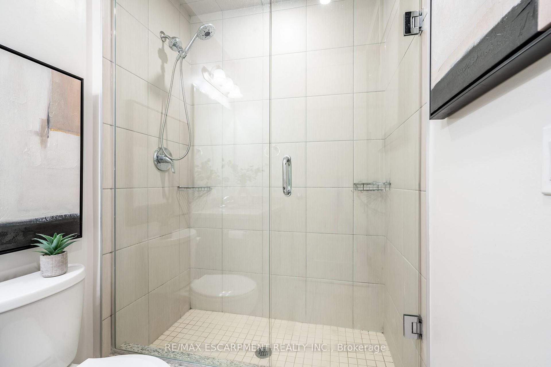 Photo 33 of Unit 820, 118 King Street E, Hamilton, Beasley — HOMEH