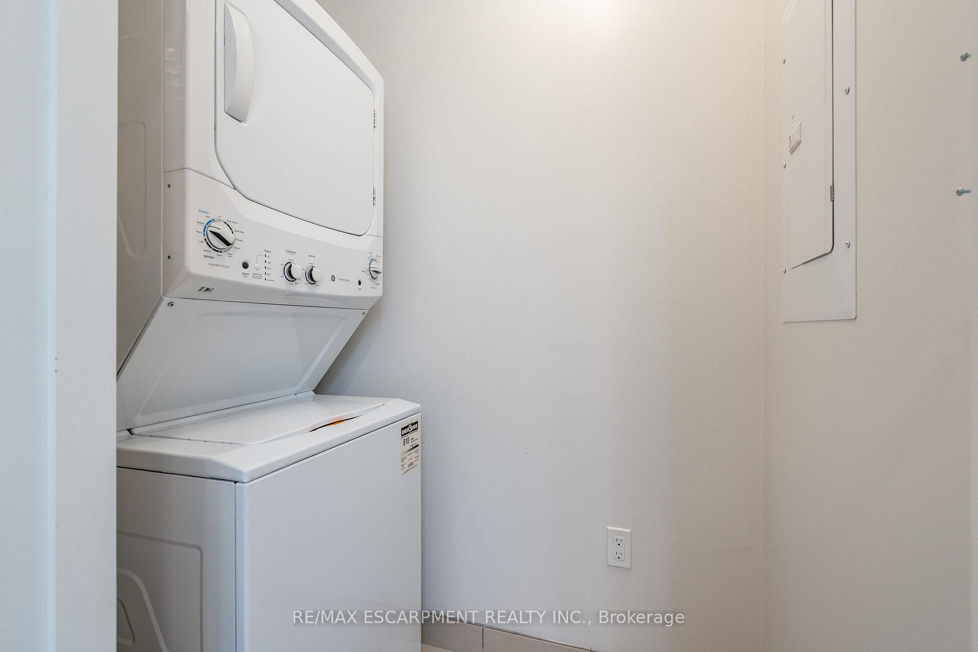 Photo 37 of Unit 820, 118 King Street E, Hamilton, Beasley — HOMEH