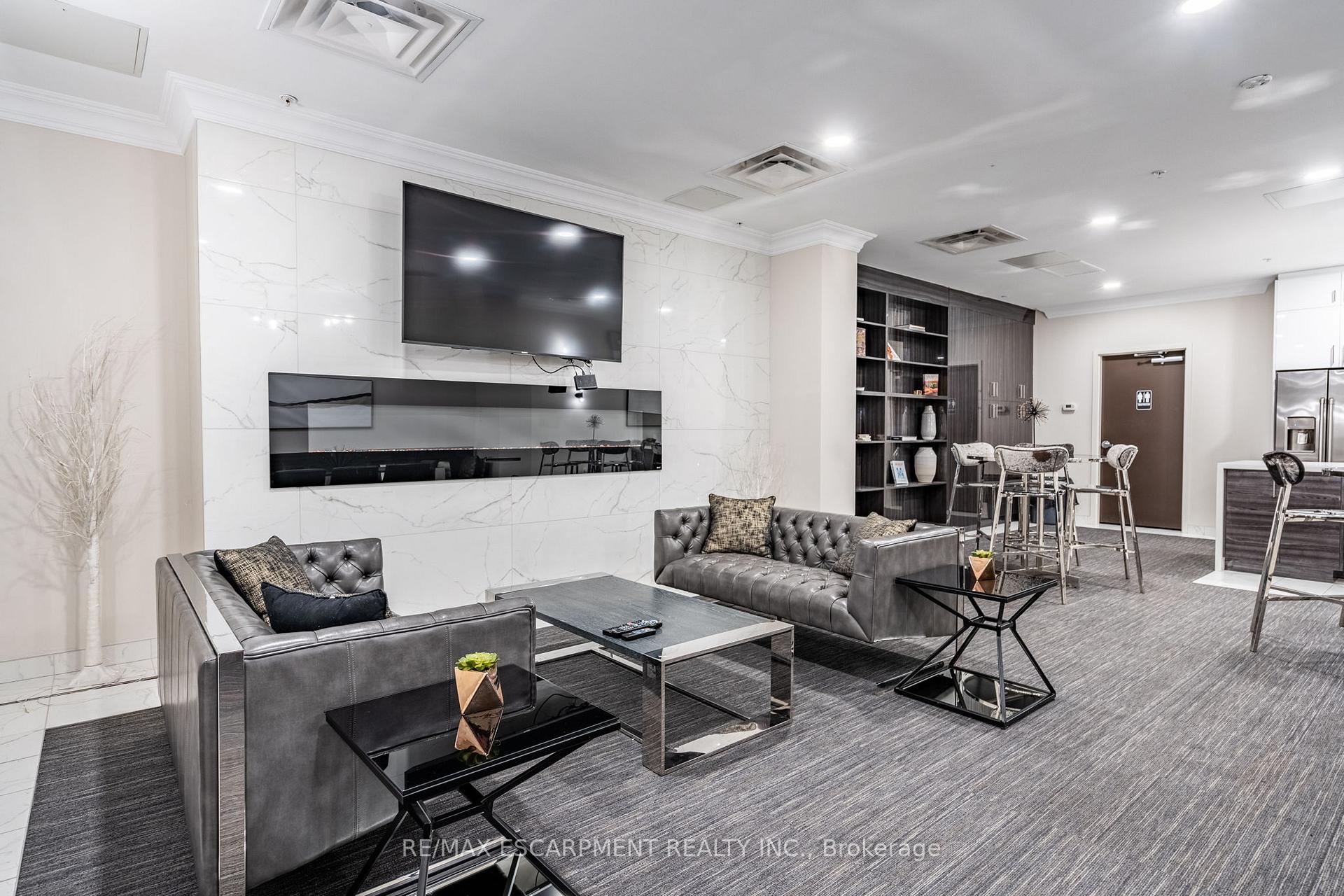 Photo 47 of Unit 820, 118 King Street E, Hamilton, Beasley — HOMEH