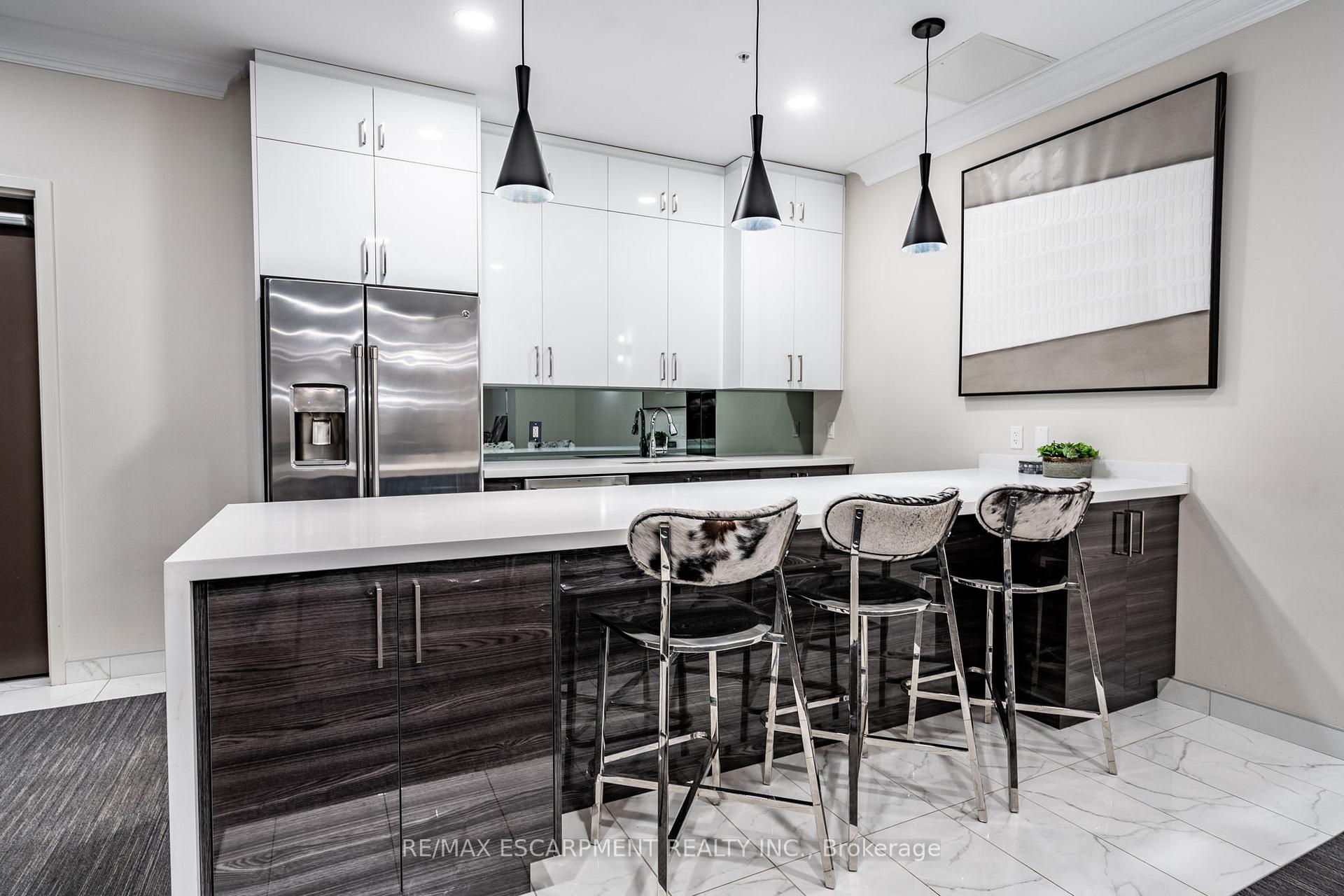 Photo 36 of Unit 820, 118 King Street E, Hamilton, Beasley — HOMEH
