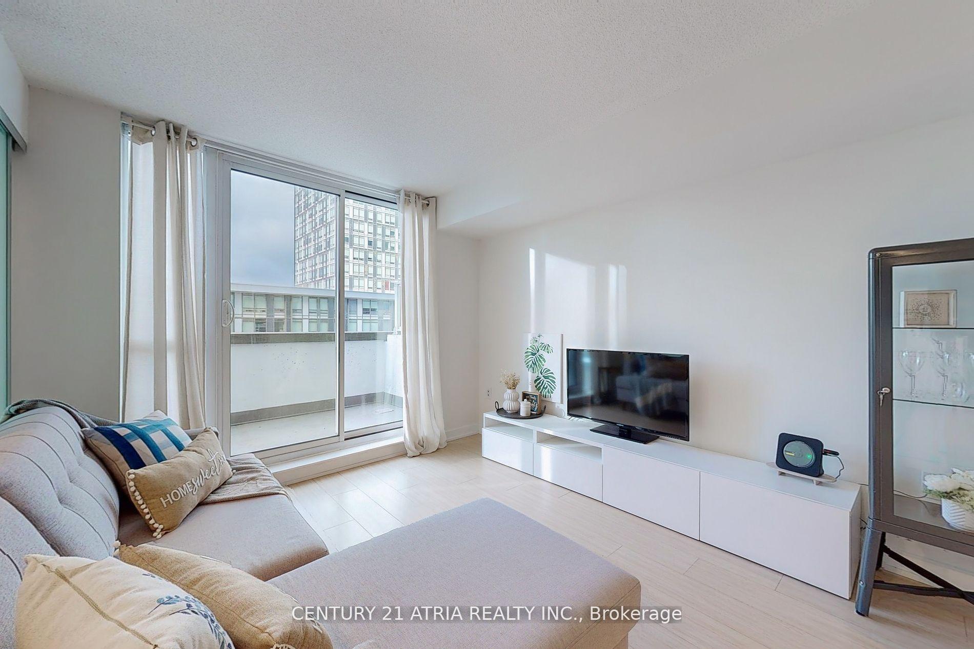 Photo 12 of Unit 810, 85 Queens Wharf Road, Toronto, Waterfront Communities — HOMEH