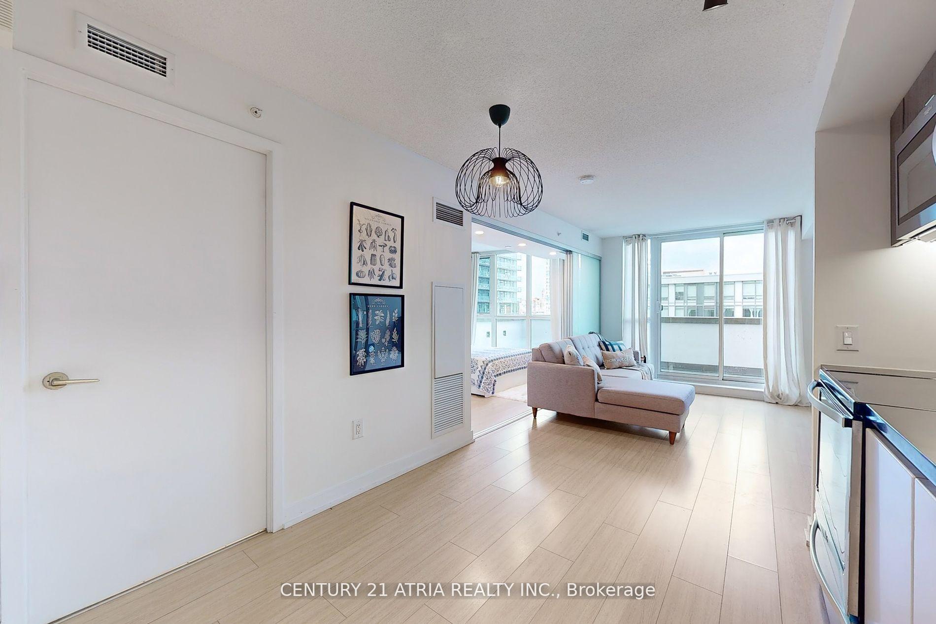 Photo 13 of Unit 810, 85 Queens Wharf Road, Toronto, Waterfront Communities — HOMEH