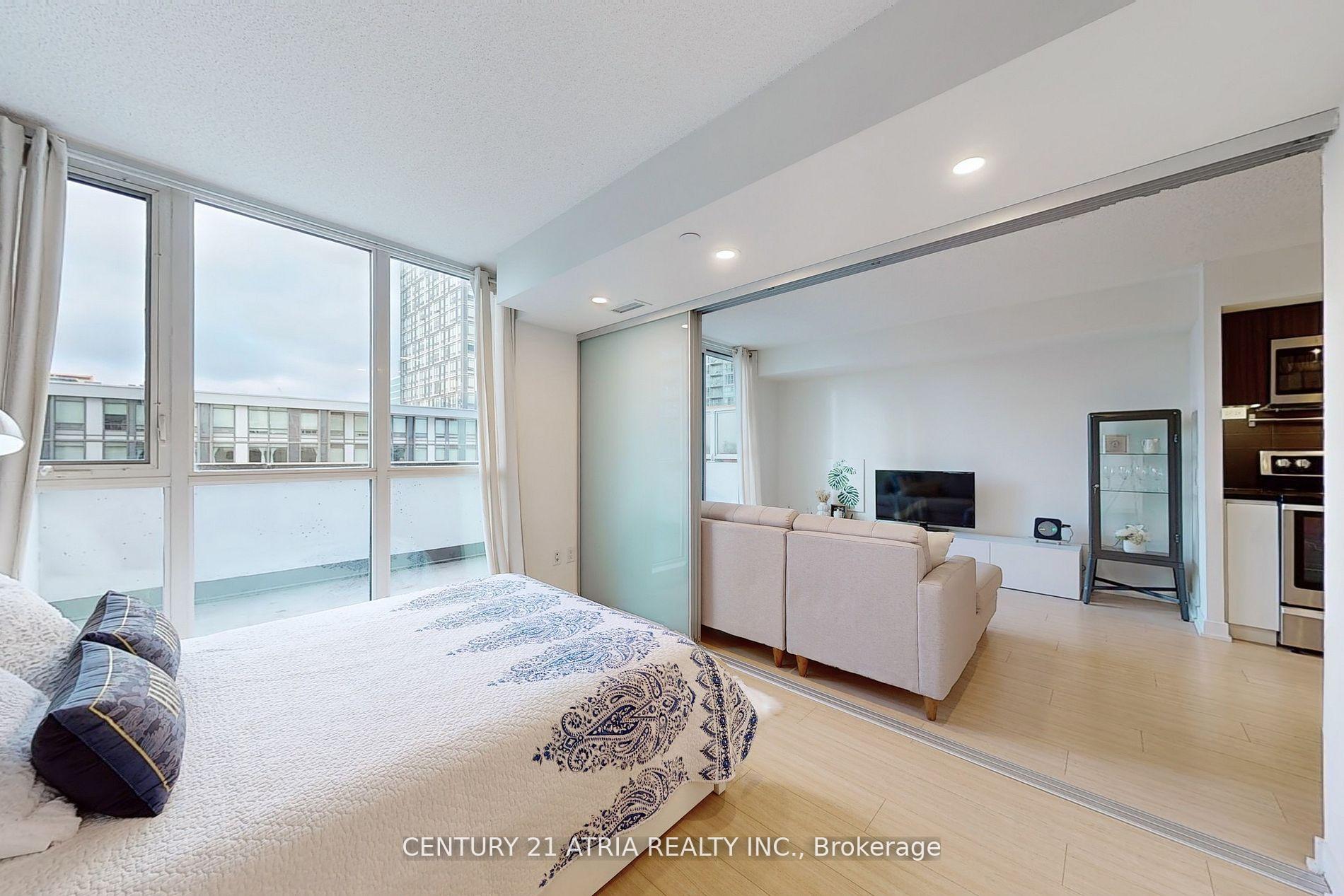 Photo 17 of Unit 810, 85 Queens Wharf Road, Toronto, Waterfront Communities — HOMEH