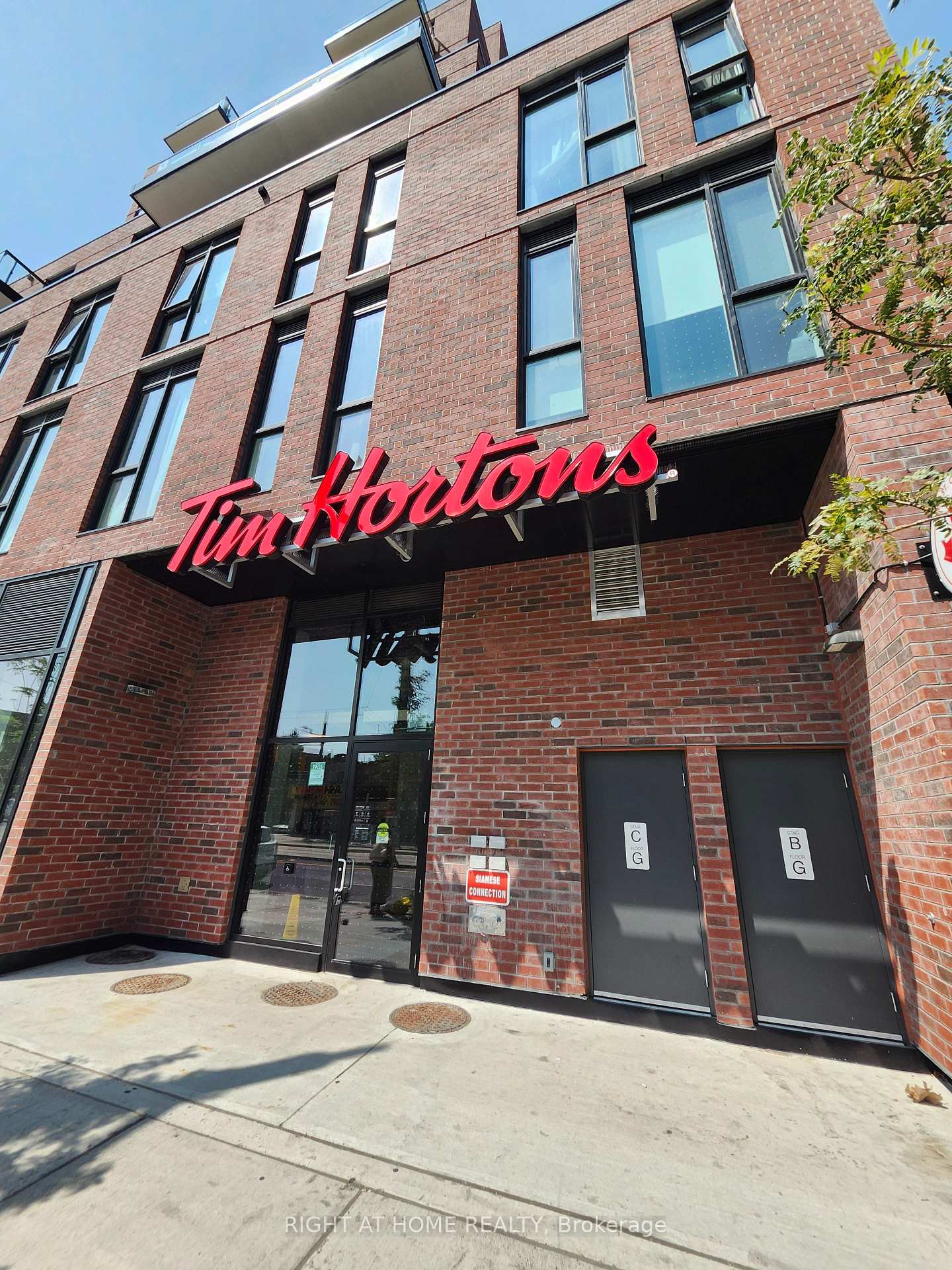 Photo 7 of Unit 406, 185 Alberta Avenue, Toronto, Oakwood Village — HOMEH