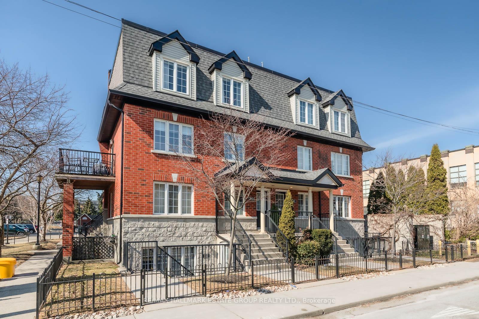 Front of Unit 202, 262 St Helens Avenue