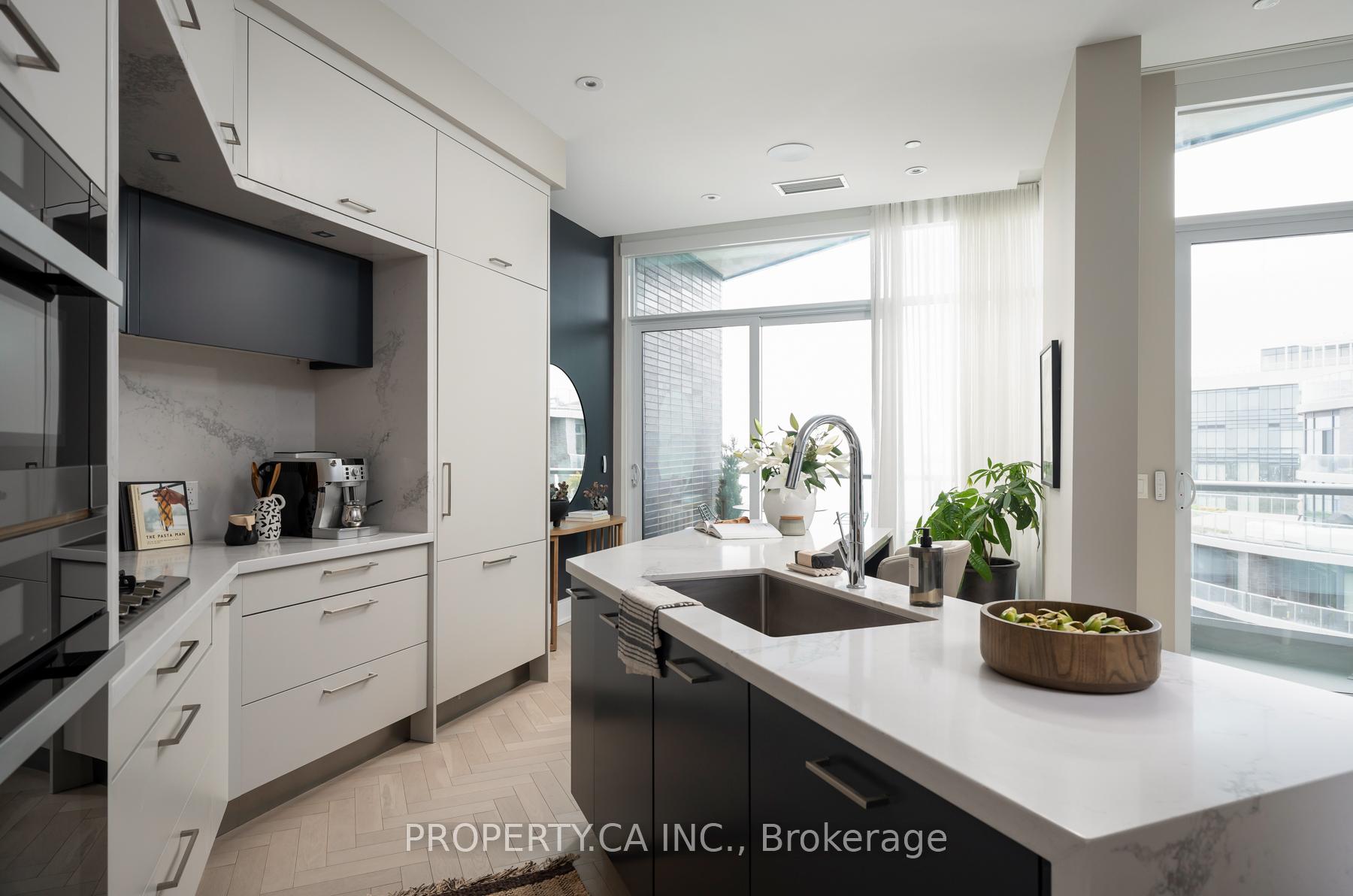Photo 14 of Unit SPH12, 1 Edgewater Drive, Toronto, Waterfront Communities — HOMEH