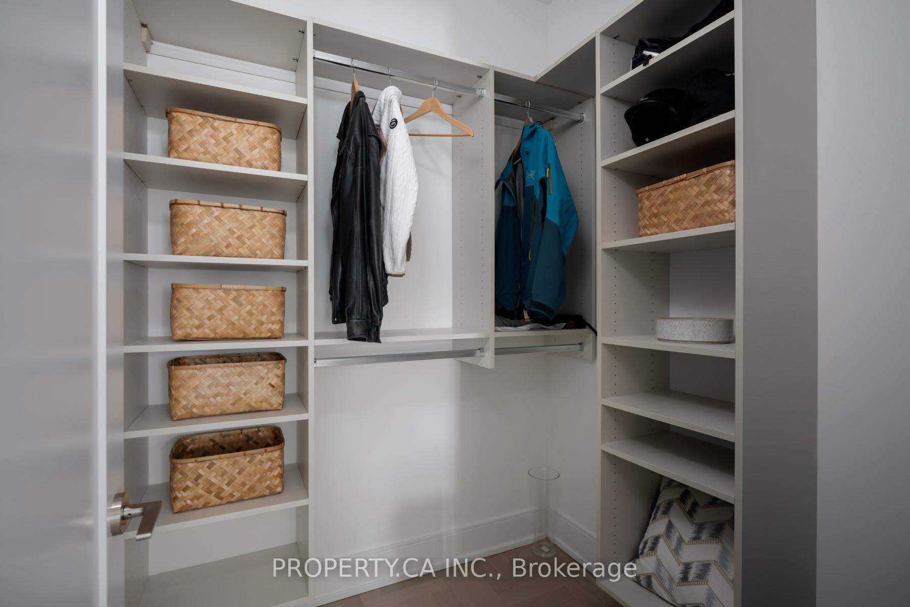Photo 19 of Unit SPH12, 1 Edgewater Drive, Toronto, Waterfront Communities — HOMEH