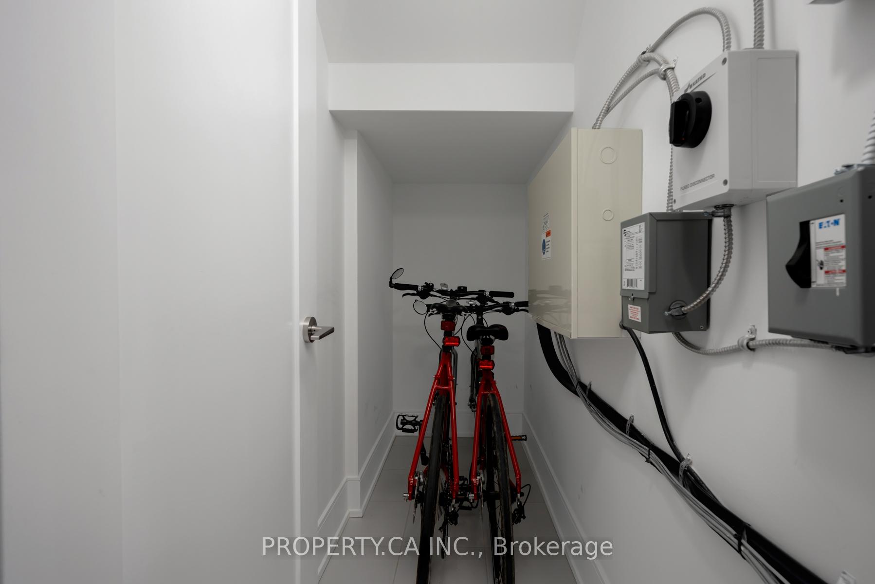 Photo 17 of Unit SPH12, 1 Edgewater Drive, Toronto, Waterfront Communities — HOMEH