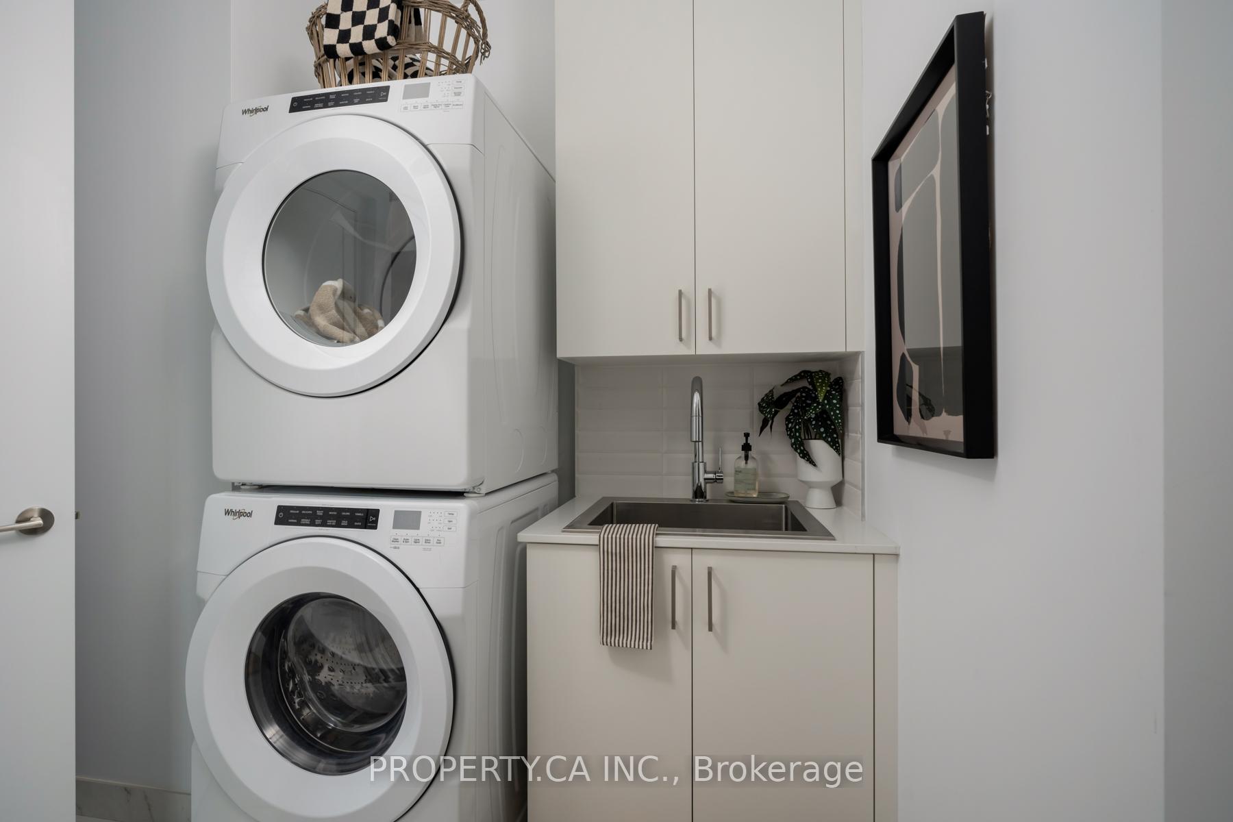 Photo 23 of Unit SPH12, 1 Edgewater Drive, Toronto, Waterfront Communities — HOMEH