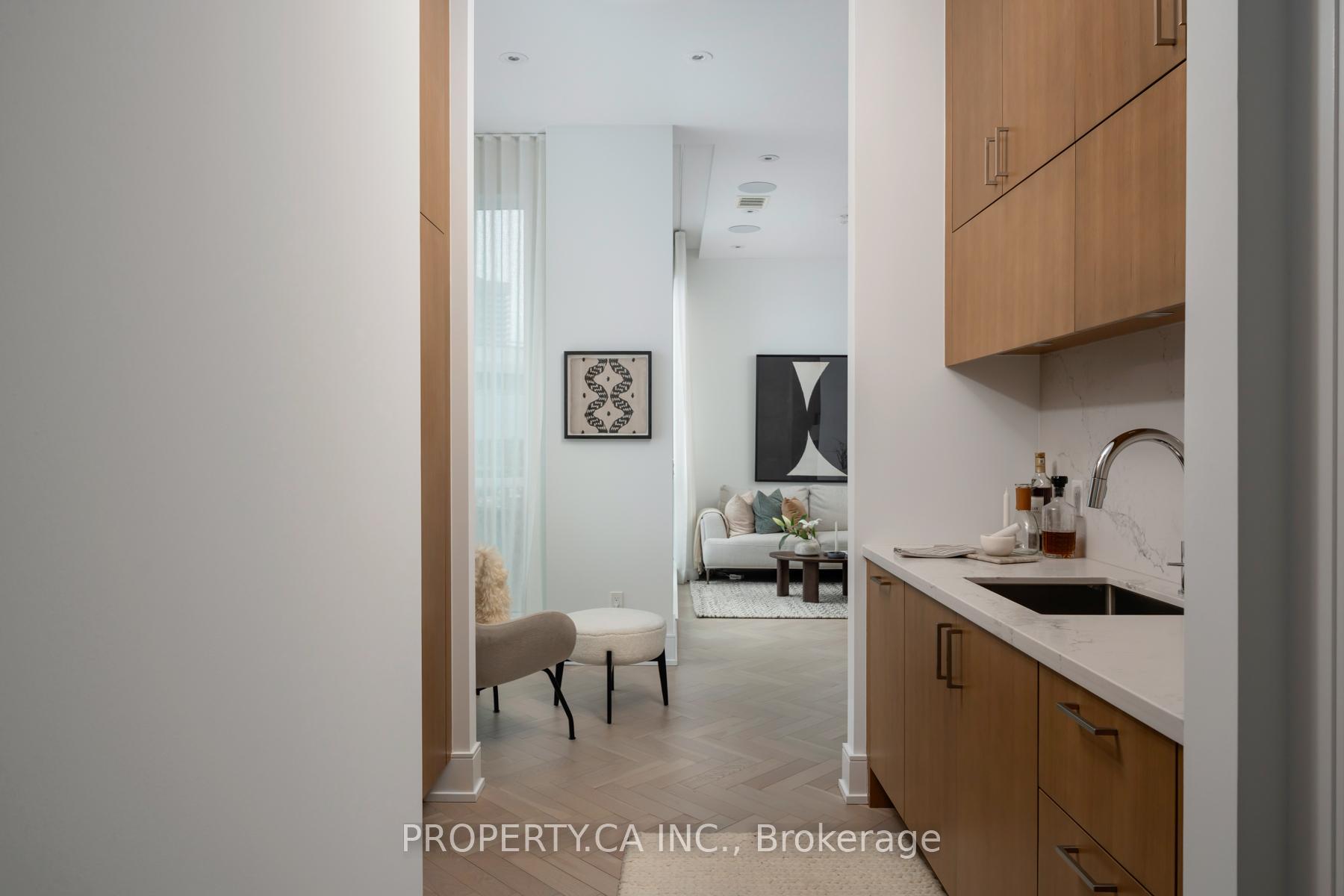 Photo 35 of Unit SPH12, 1 Edgewater Drive, Toronto, Waterfront Communities — HOMEH