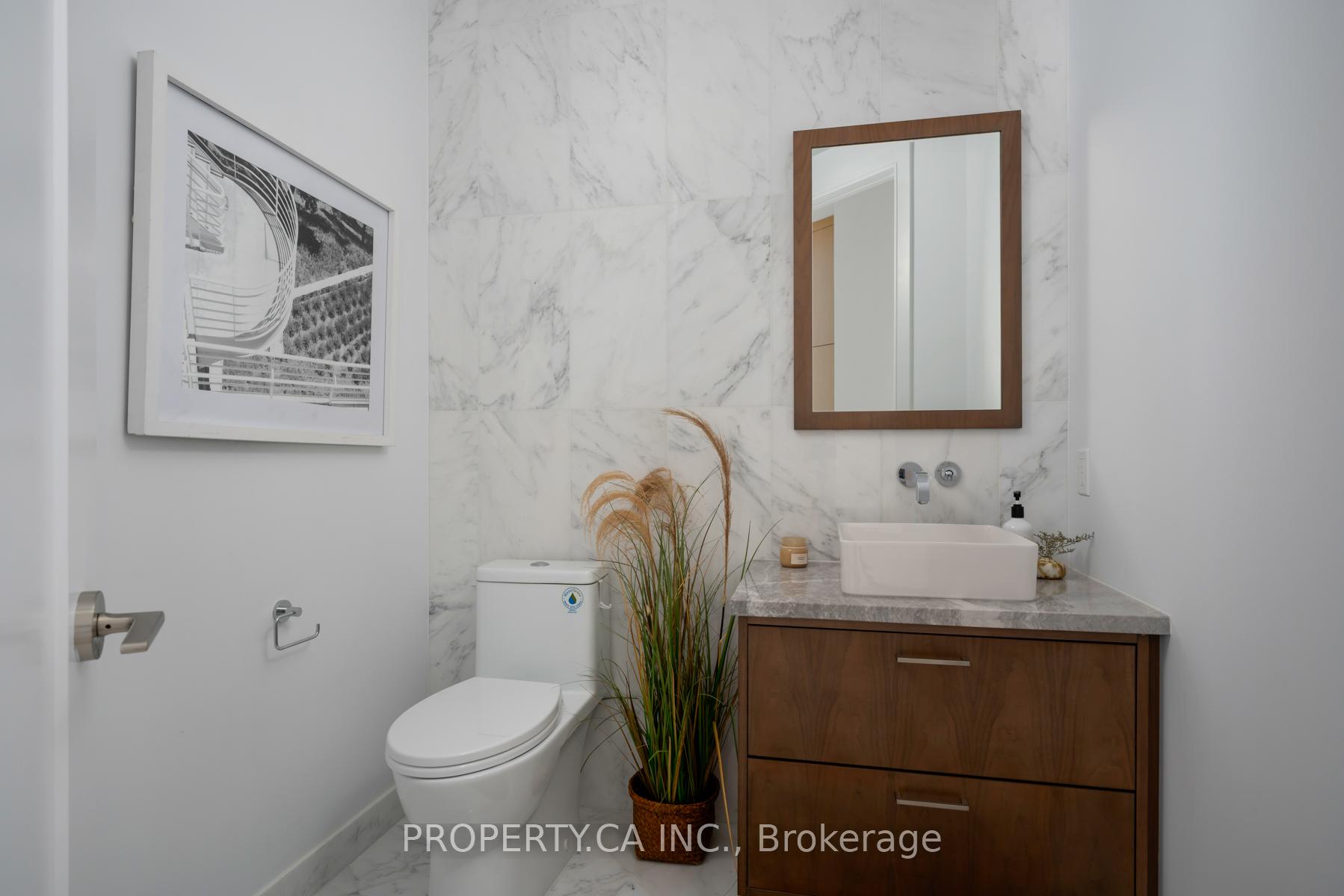 Photo 30 of Unit SPH12, 1 Edgewater Drive, Toronto, Waterfront Communities — HOMEH