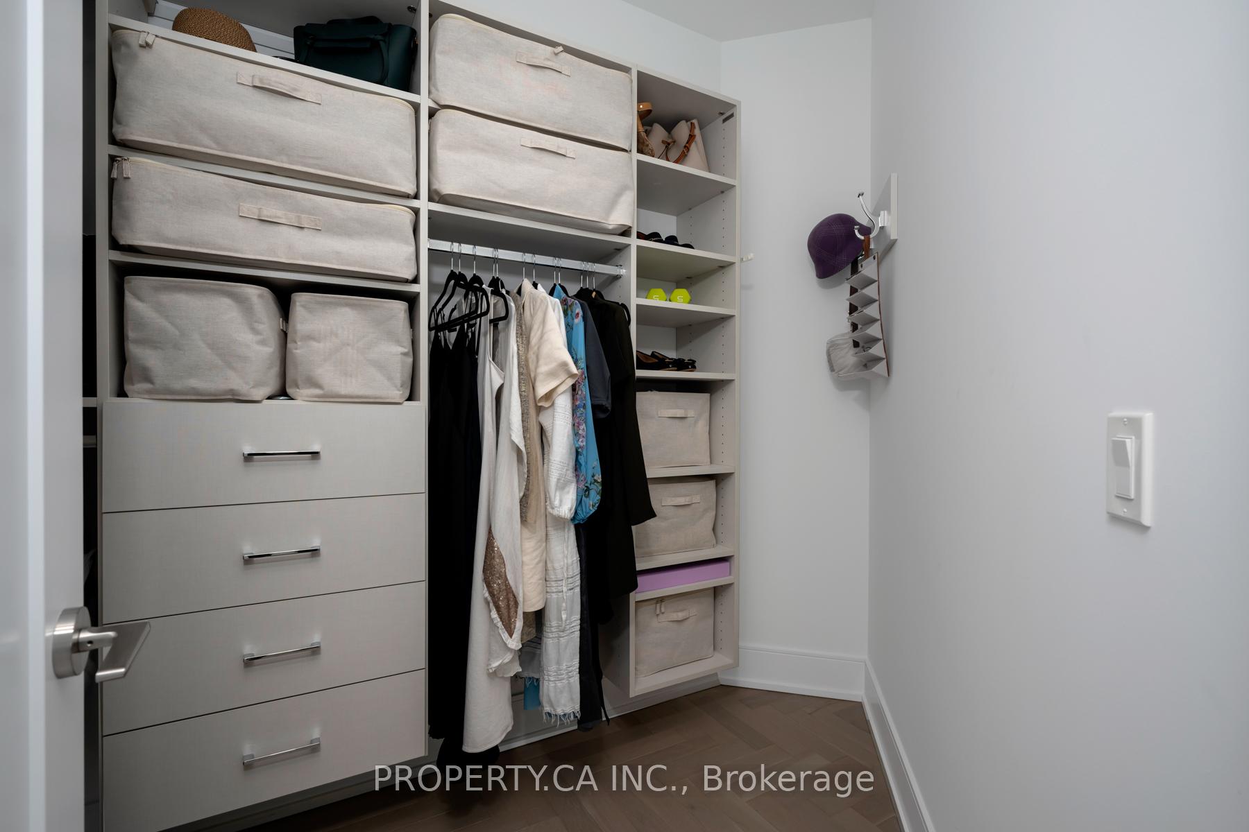 Photo 34 of Unit SPH12, 1 Edgewater Drive, Toronto, Waterfront Communities — HOMEH