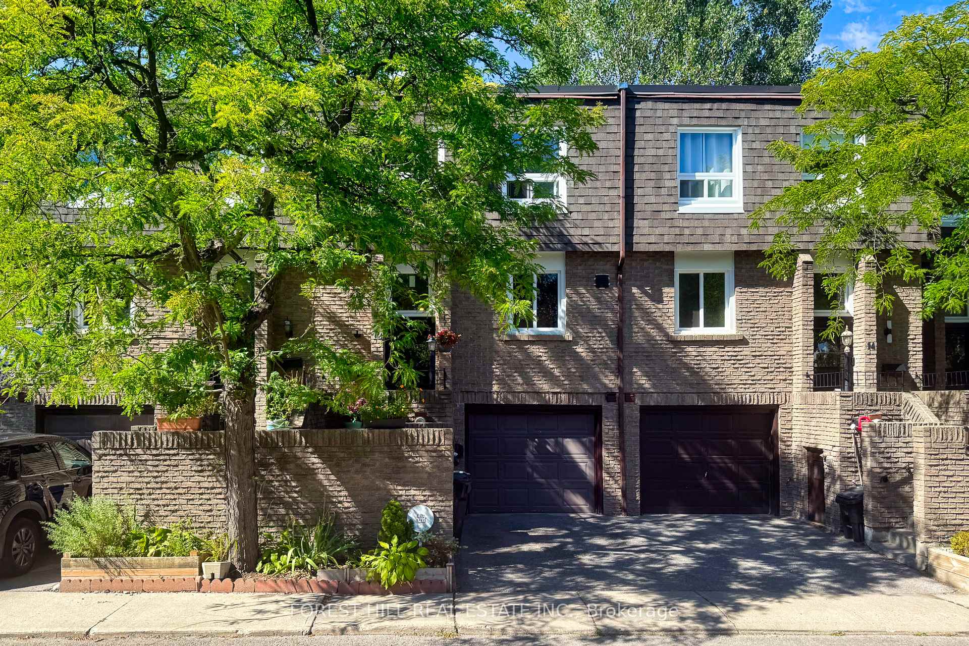 Front of Unit 12, 1 Davisbrook Boulevard