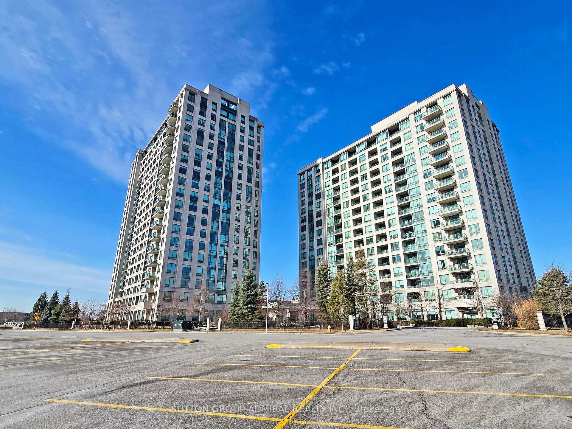 Photo 1 of Unit 409, 88 Promenade Circle, Vaughan, Brownridge — HOMEH