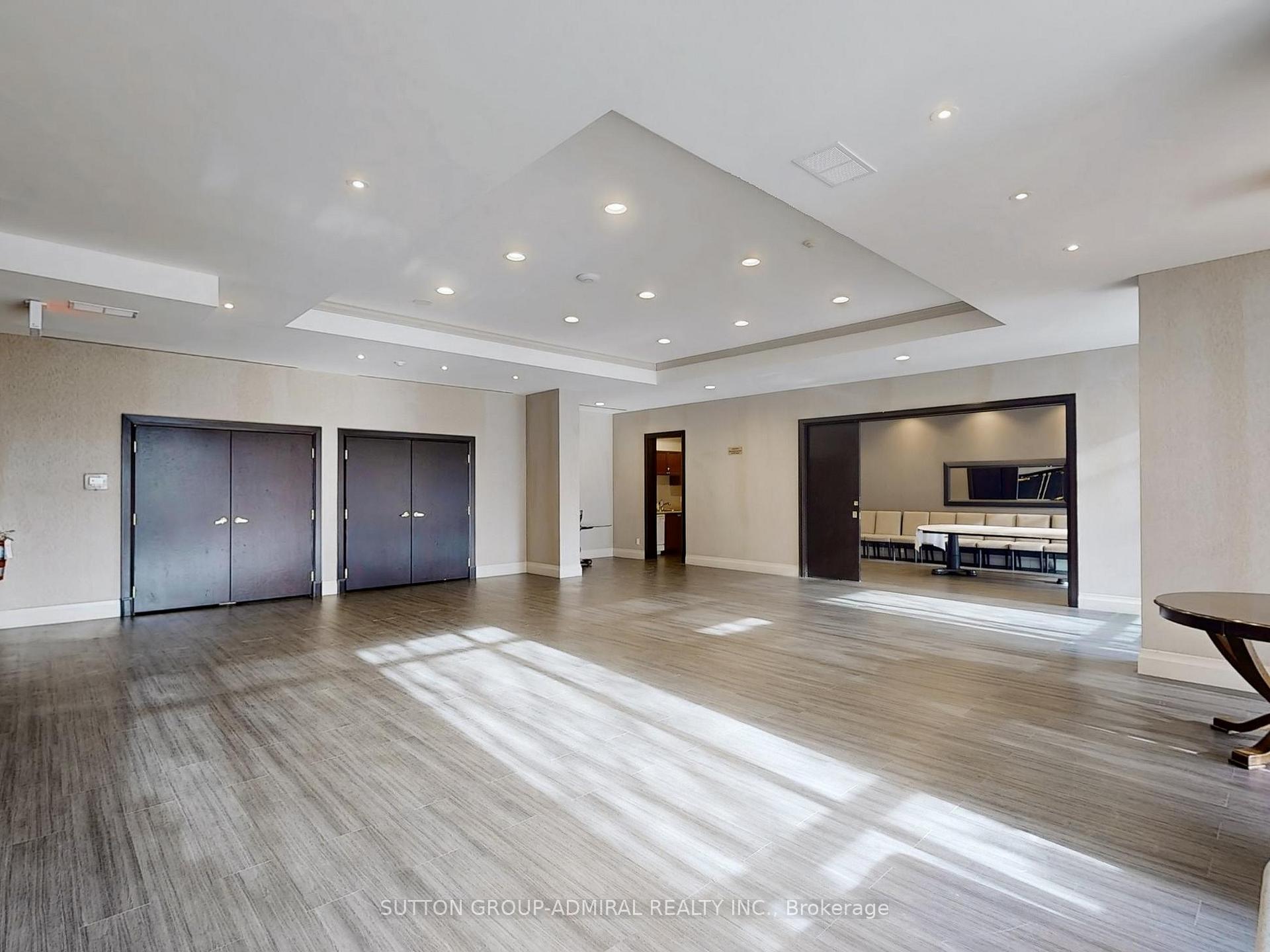 Photo 27 of Unit 409, 88 Promenade Circle, Vaughan, Brownridge — HOMEH