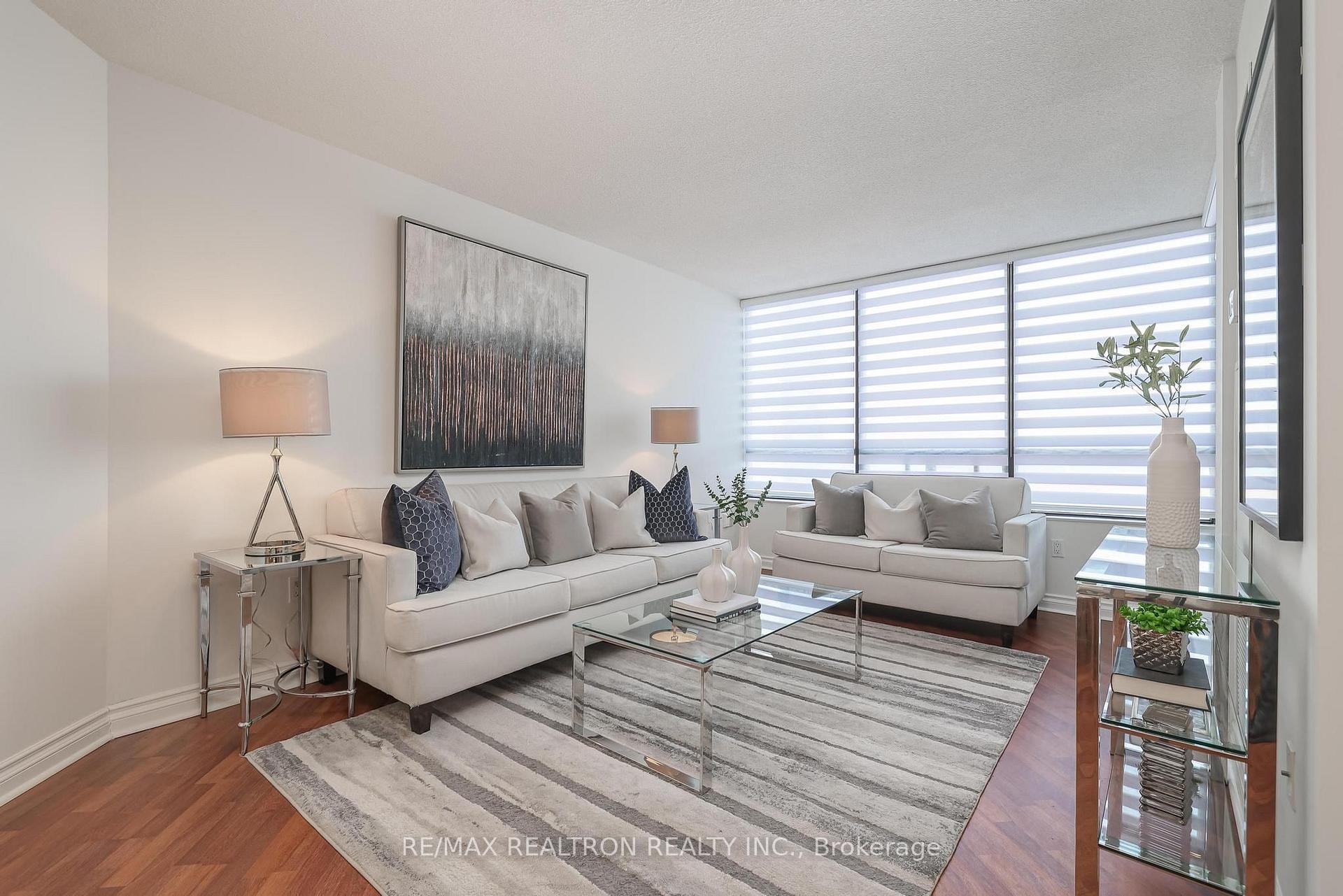 Photo 1 of Unit 901, 7460 Bathurst Street, Vaughan, Brownridge — HOMEH