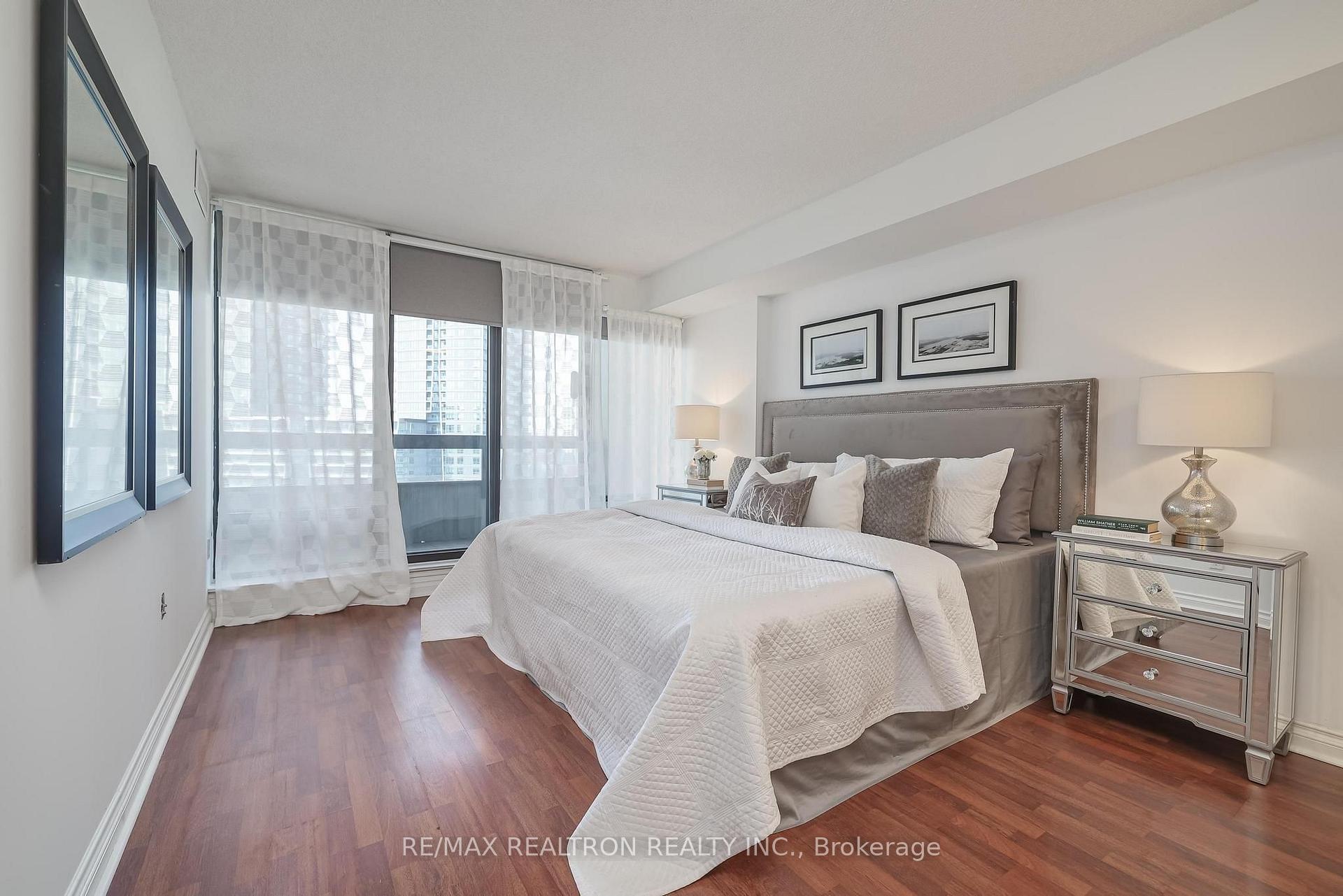 Photo 18 of Unit 901, 7460 Bathurst Street, Vaughan, Brownridge — HOMEH