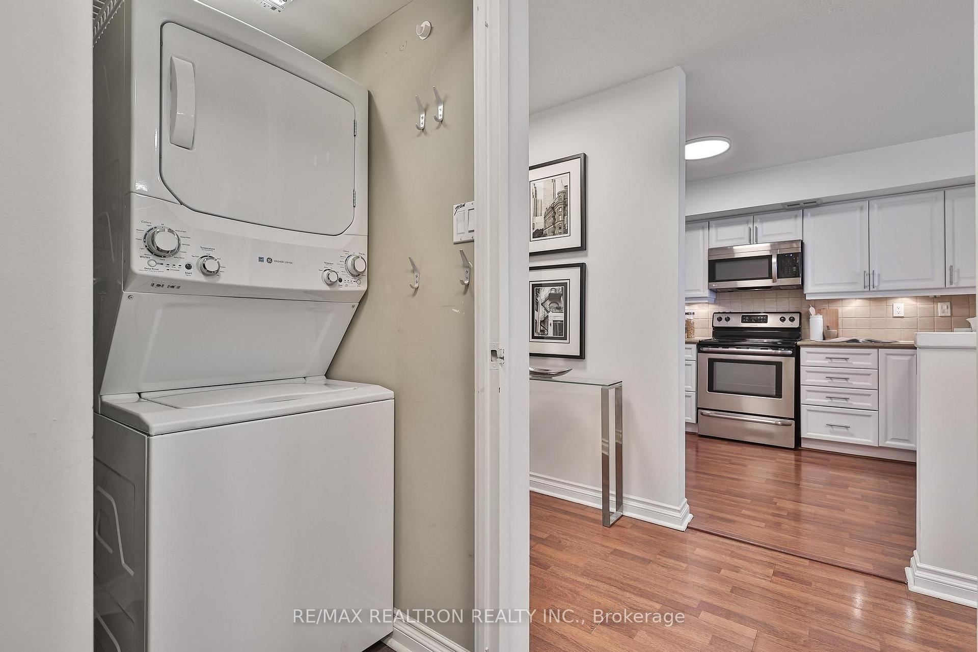 Photo 9 of Unit 901, 7460 Bathurst Street, Vaughan, Brownridge — HOMEH