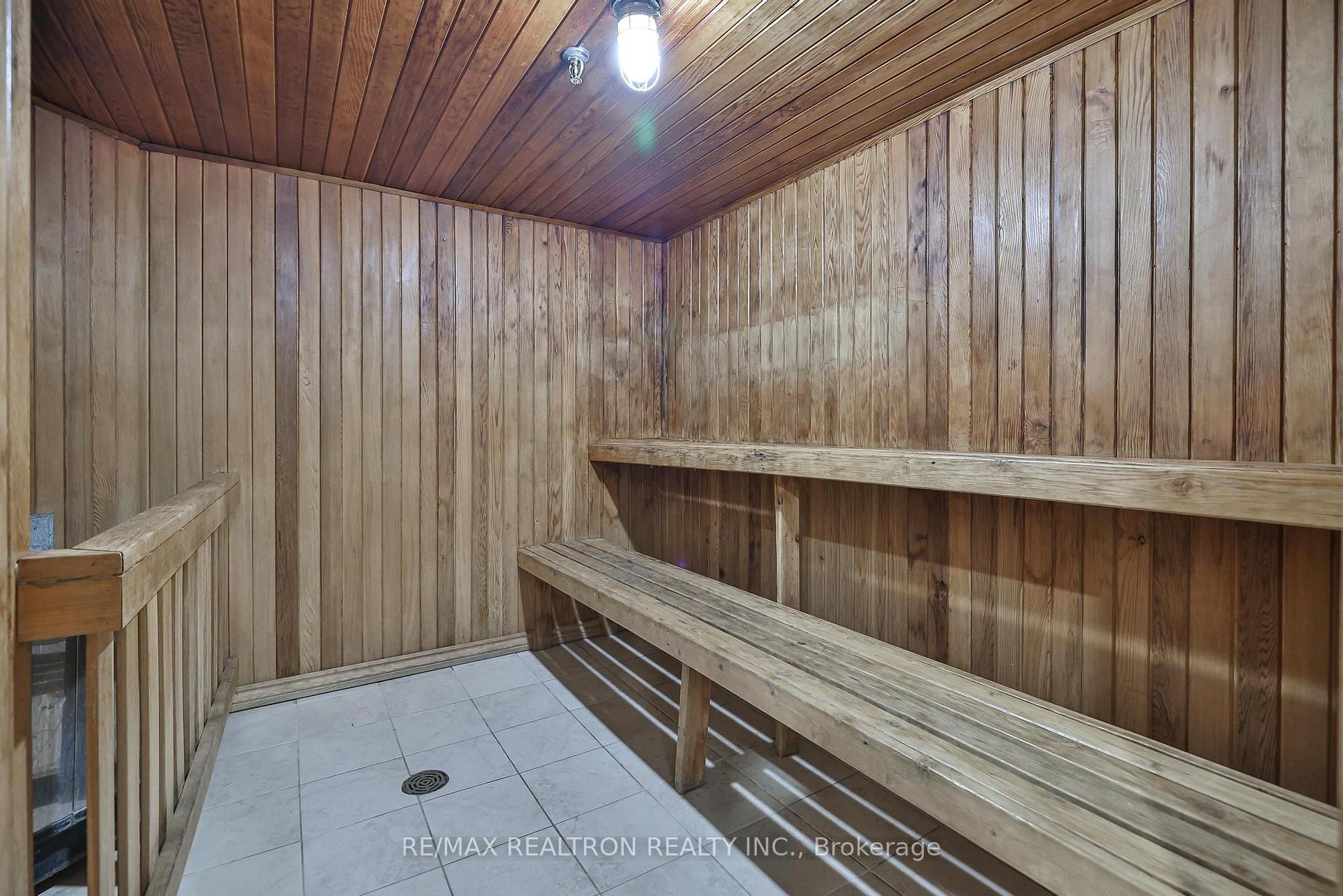 Photo 13 of Unit 901, 7460 Bathurst Street, Vaughan, Brownridge — HOMEH