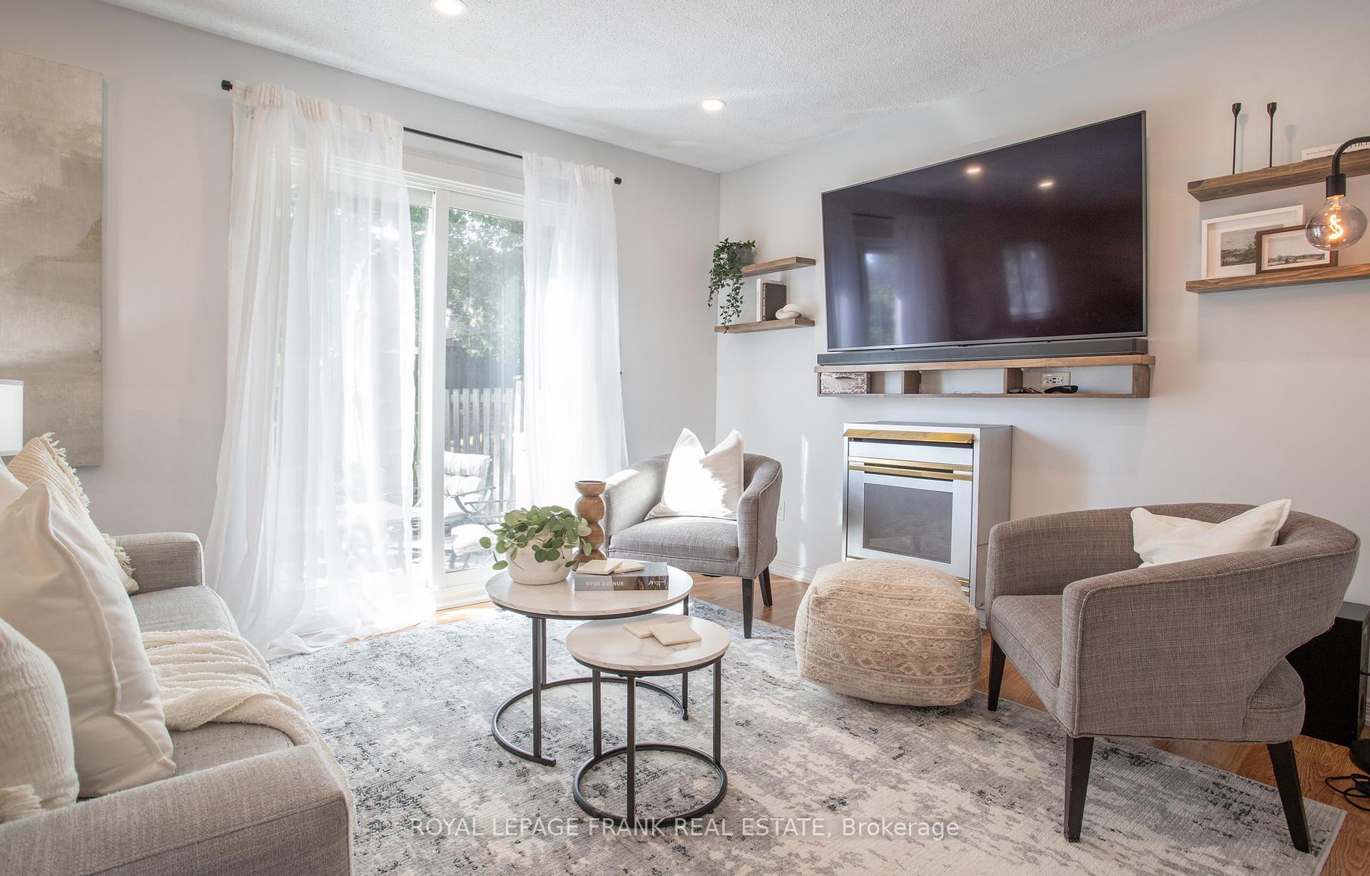 Photo 5 of Unit 9, 1055 Central Park Boulevard N, Oshawa, Centennial — HOMEH