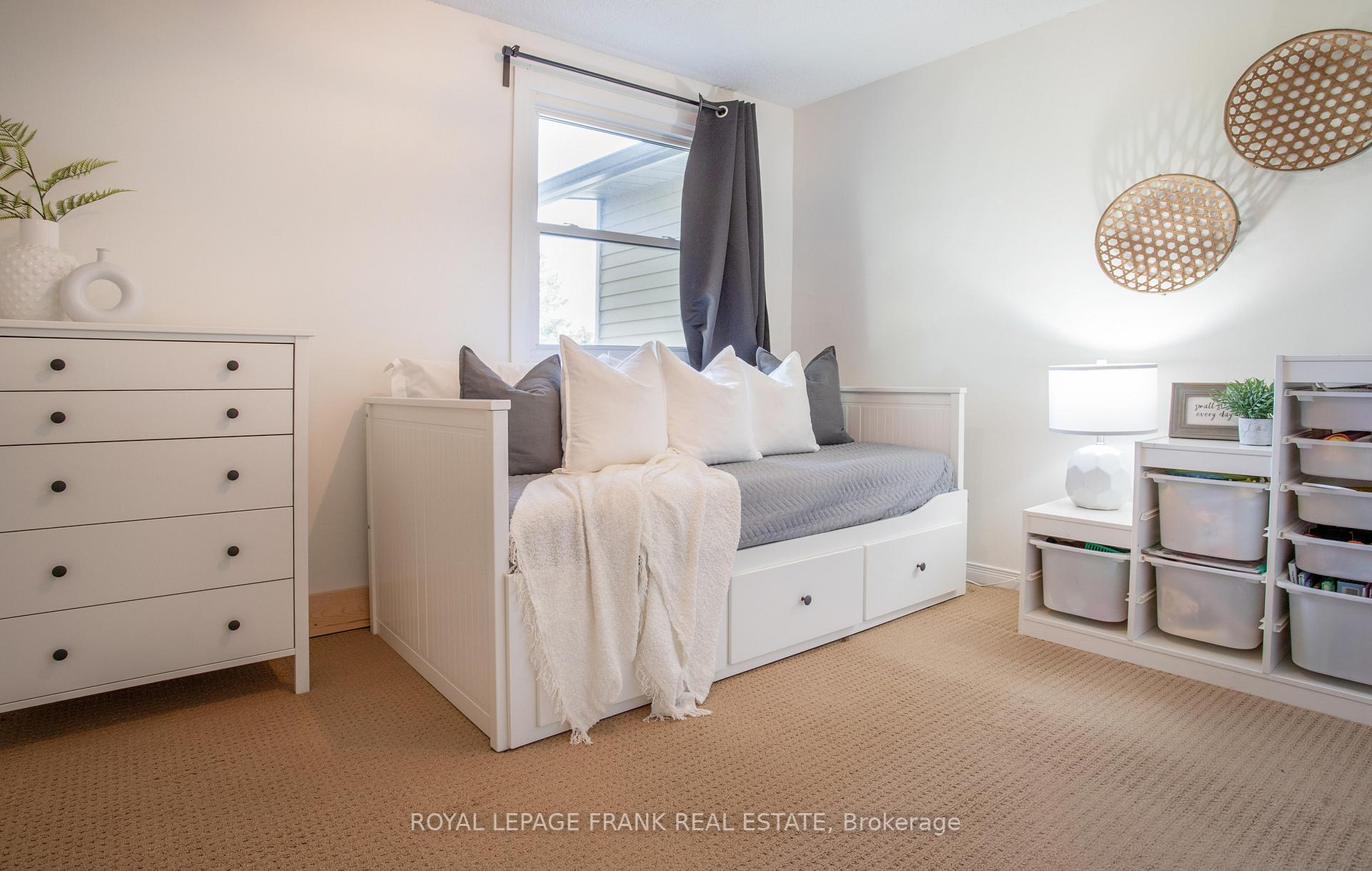 Photo 6 of Unit 9, 1055 Central Park Boulevard N, Oshawa, Centennial — HOMEH
