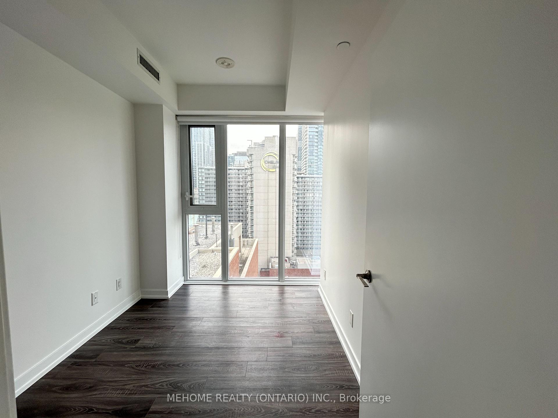 Photo 4 of Unit 1616, 20 Edward Street, Toronto, Bay Street Corridor — HOMEH