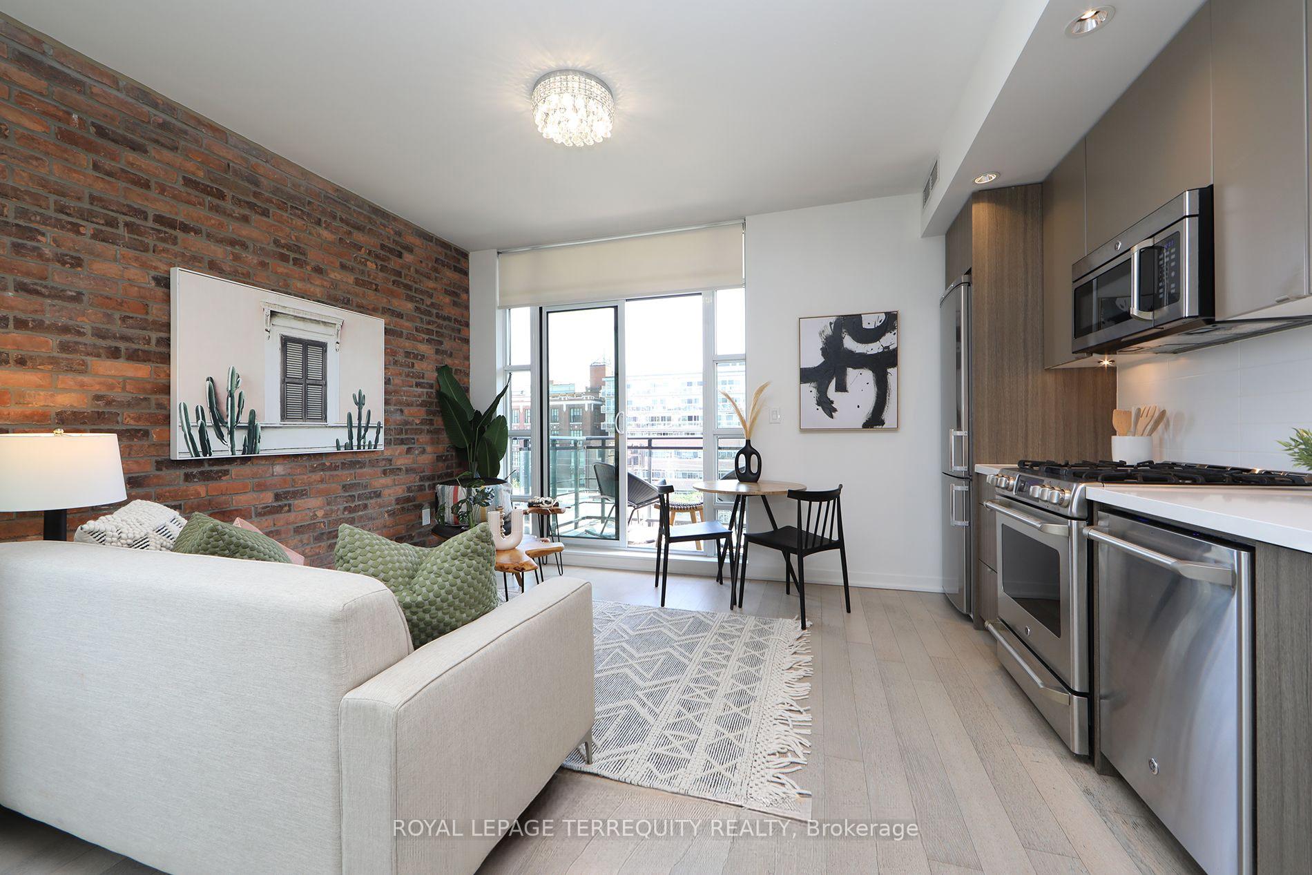 Front of Unit 631, 88 Colgate Avenue