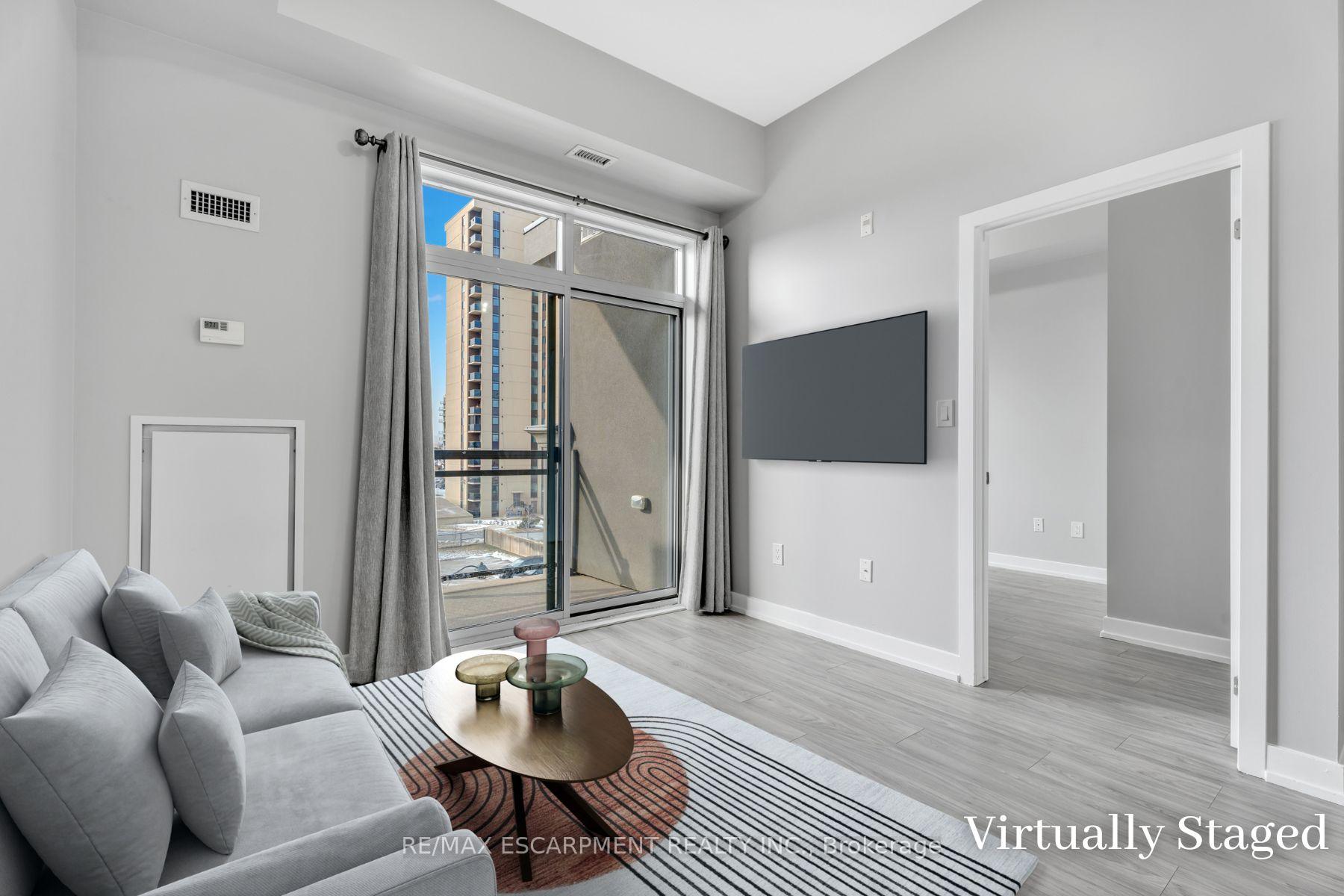 Photo 8 of Unit 421, 35 Southshore Crescent, Hamilton, Lakeshore — HOMEH