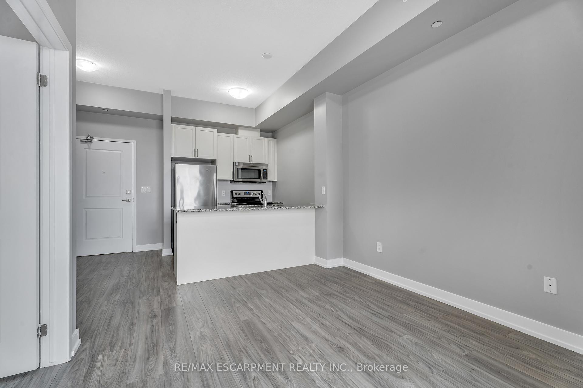 Photo 17 of Unit 421, 35 Southshore Crescent, Hamilton, Lakeshore — HOMEH