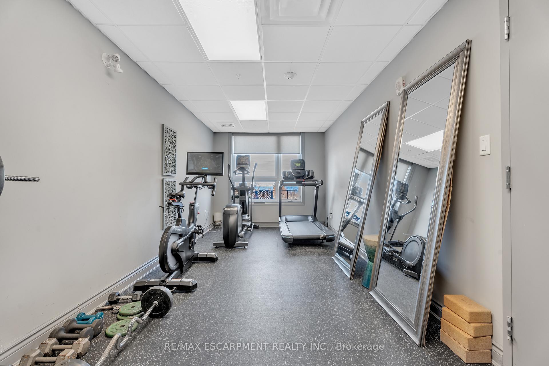 Photo 25 of Unit 421, 35 Southshore Crescent, Hamilton, Lakeshore — HOMEH