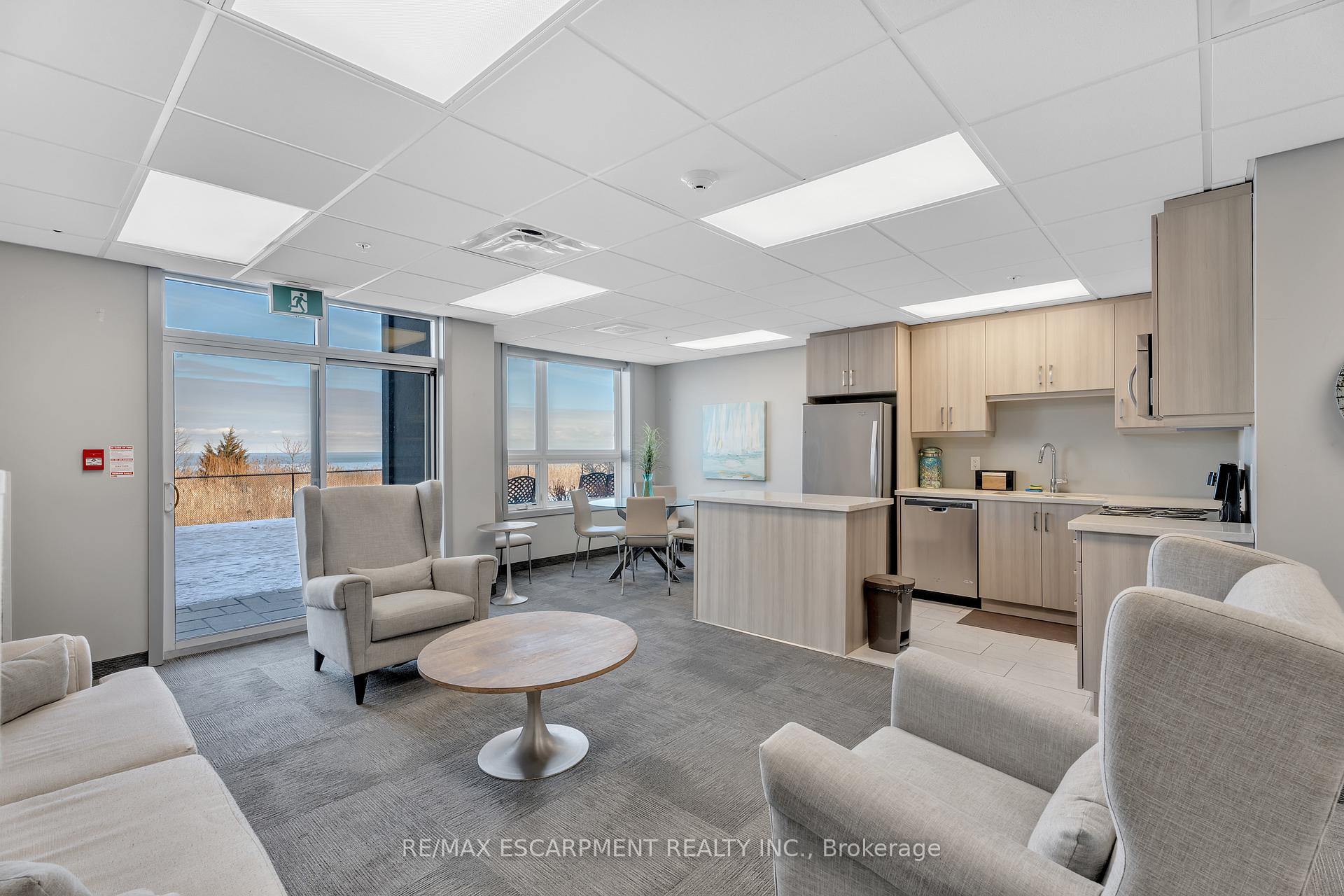 Photo 26 of Unit 421, 35 Southshore Crescent, Hamilton, Lakeshore — HOMEH