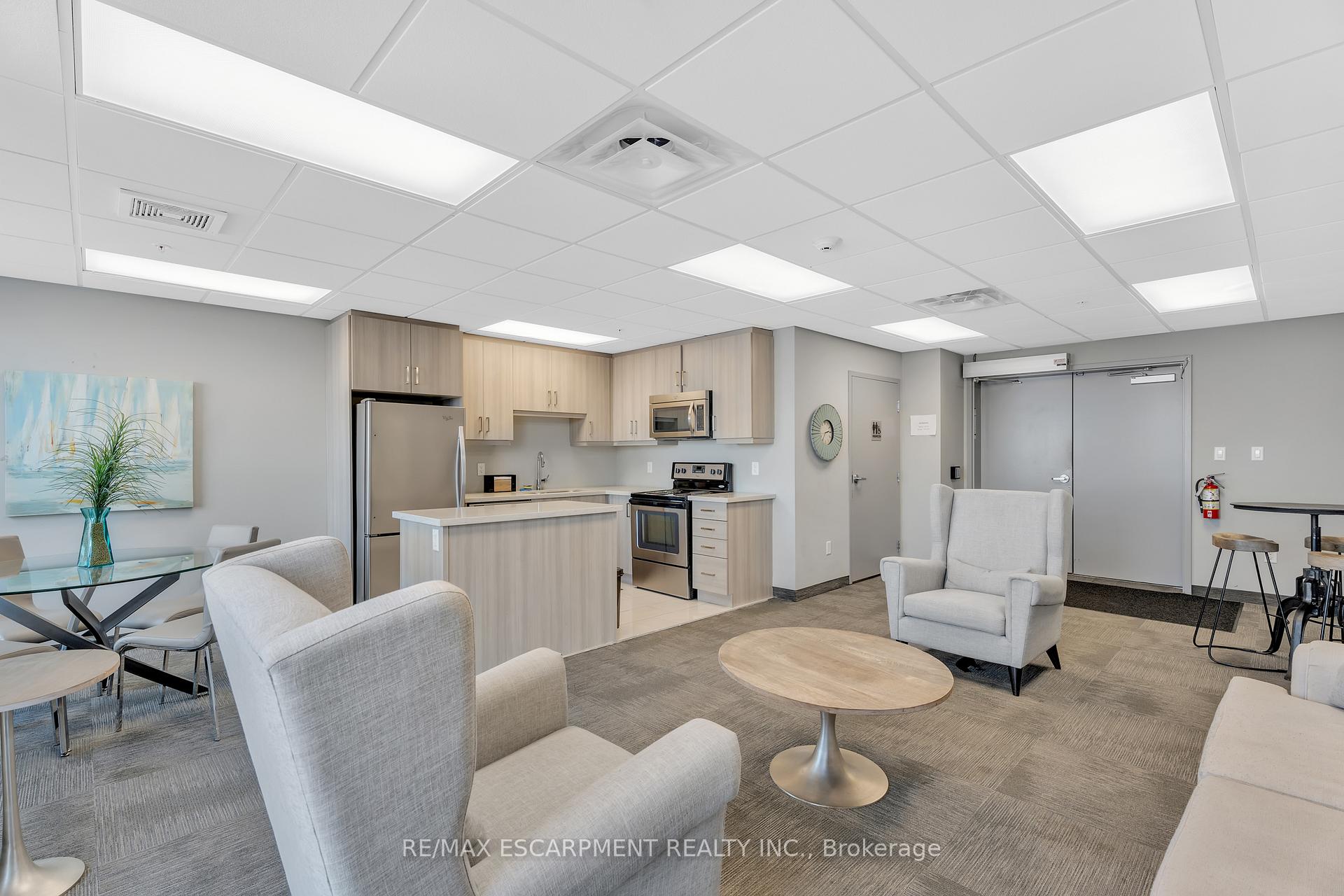 Photo 29 of Unit 421, 35 Southshore Crescent, Hamilton, Lakeshore — HOMEH