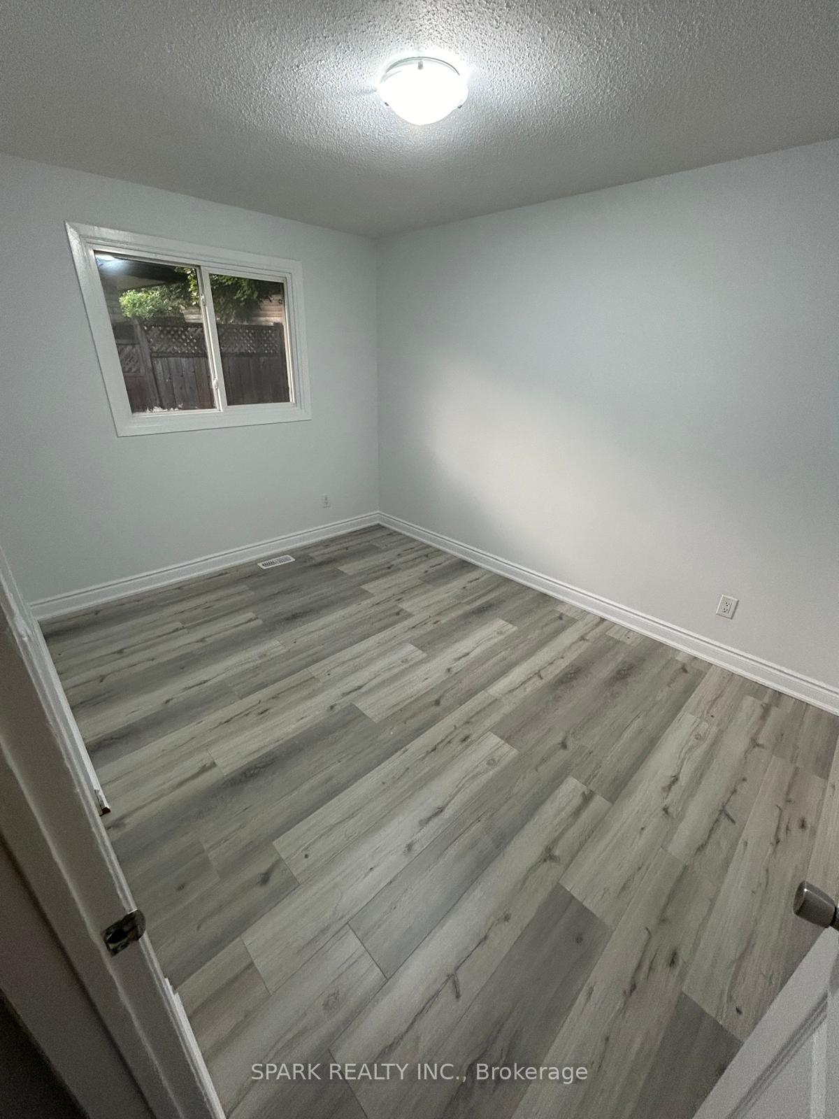 Photo 11 of 12 Mountford Drive, Guelph, Grange Road — HOMEH