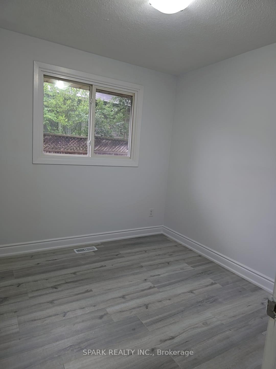 Photo 17 of 12 Mountford Drive, Guelph, Grange Road — HOMEH