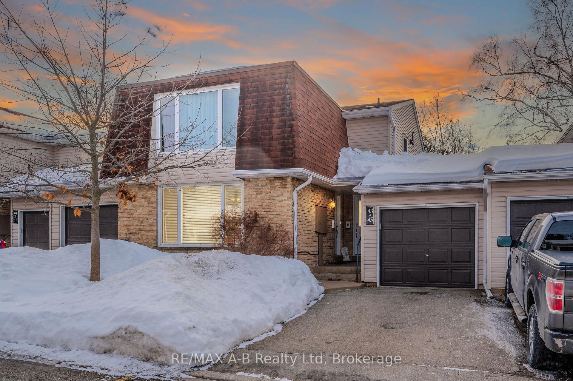 Front of 169 Elm Ridge Drive S