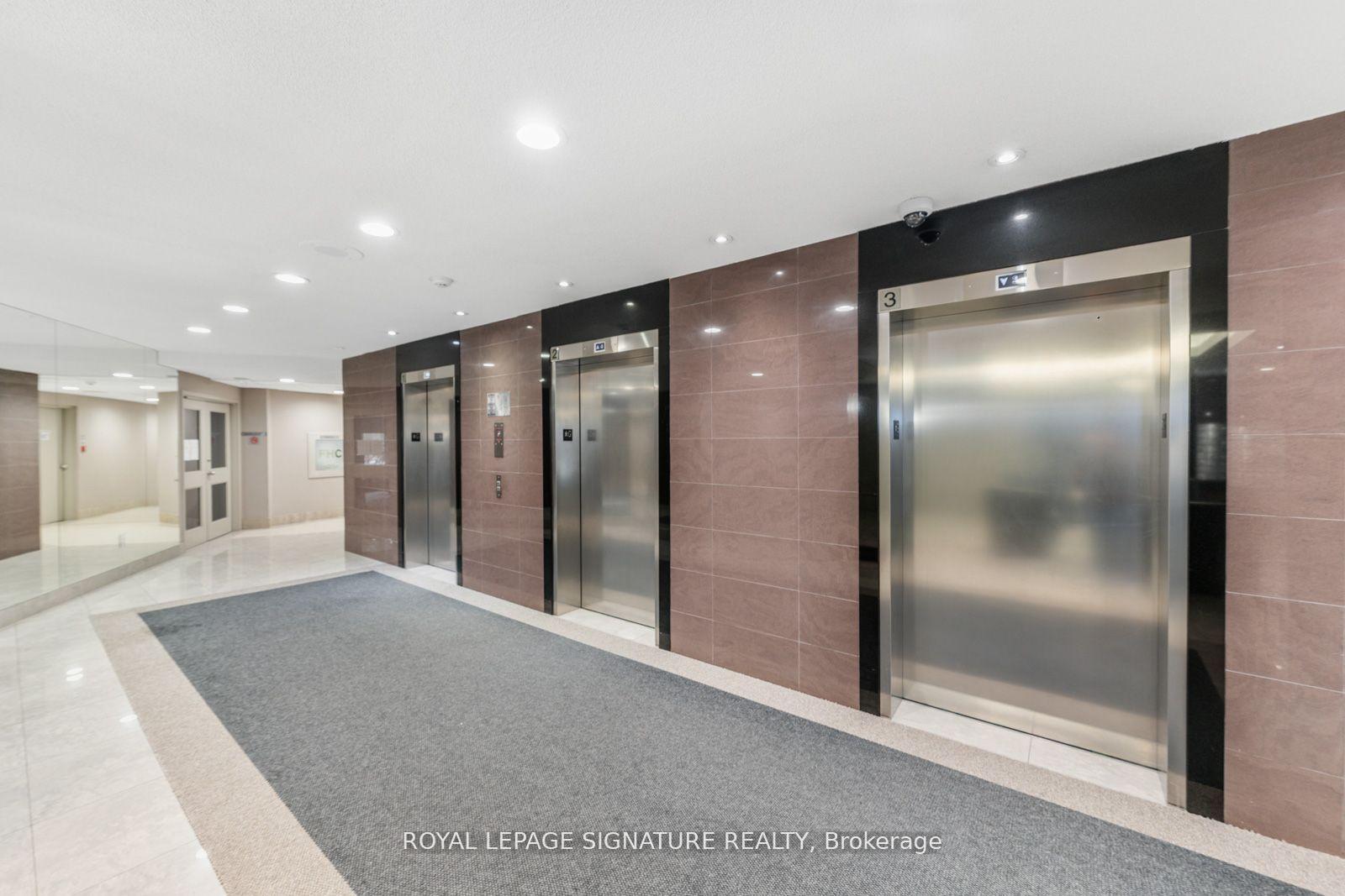 Photo 8 of Unit 601, 7250 Yonge Street, Vaughan, Crestwood-Springfarm-Yorkhill — HOMEH