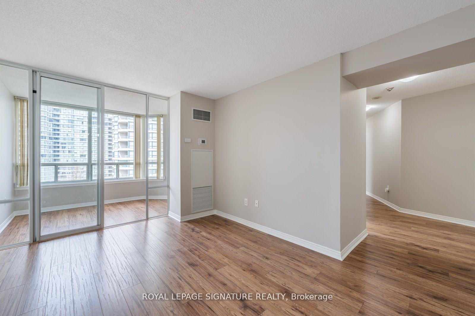 Photo 18 of Unit 601, 7250 Yonge Street, Vaughan, Crestwood-Springfarm-Yorkhill — HOMEH