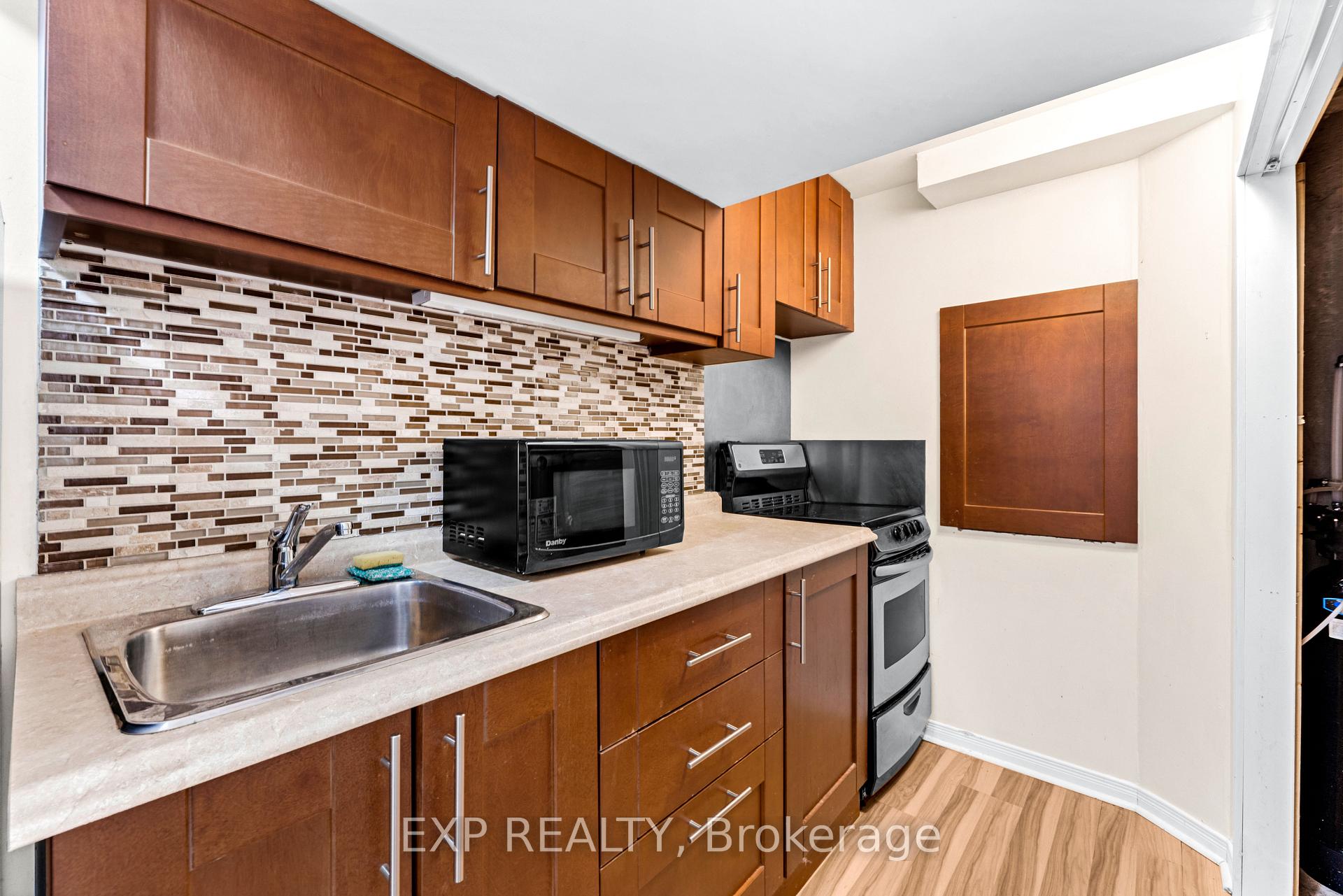 Photo 32 of Unit 95, 105 Pinnacle Drive, Kitchener — HOMEH